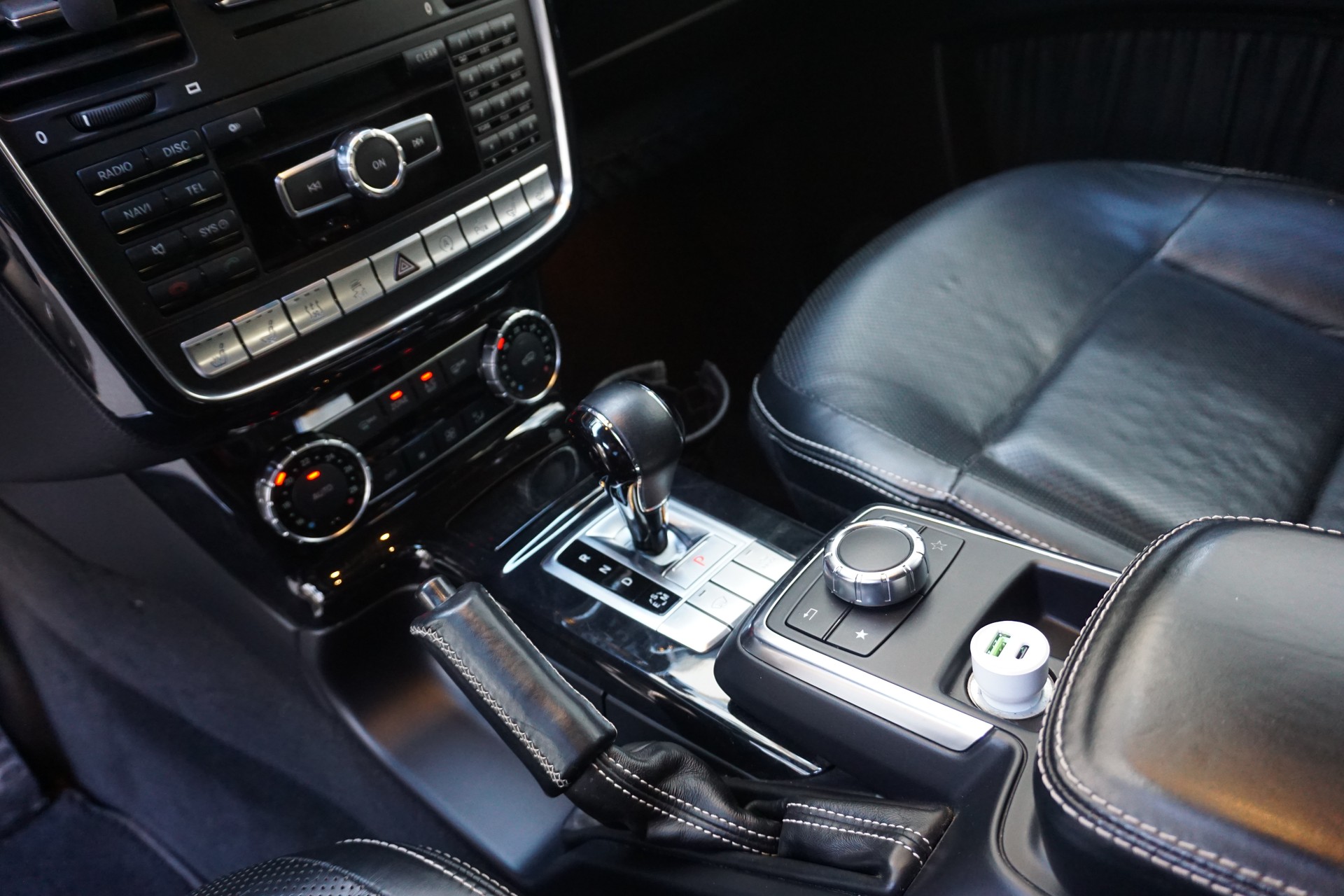 MERCEDES-BENZ G 350 d 7G-Tronic-image-14