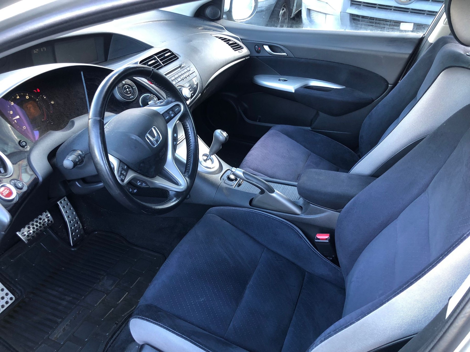 HONDA Civic 1.8i Sport-image-10