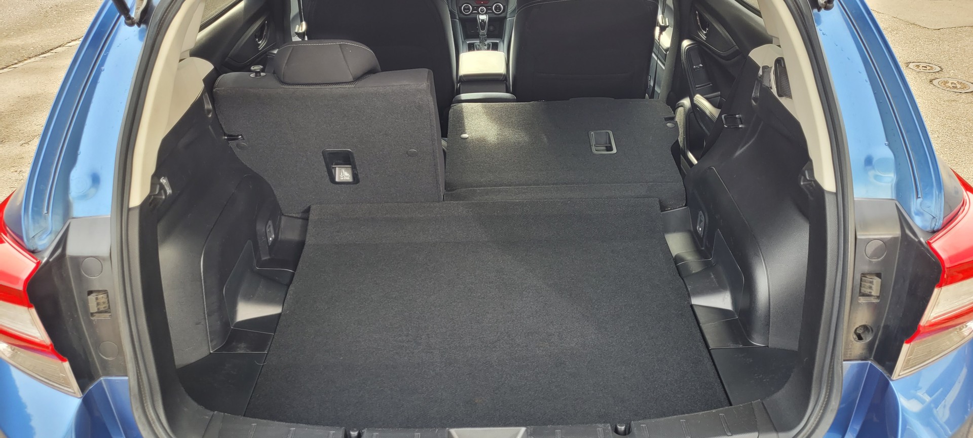 SUBARU Impreza 2.0 Swiss Plus AWD Lineartronic-image-13