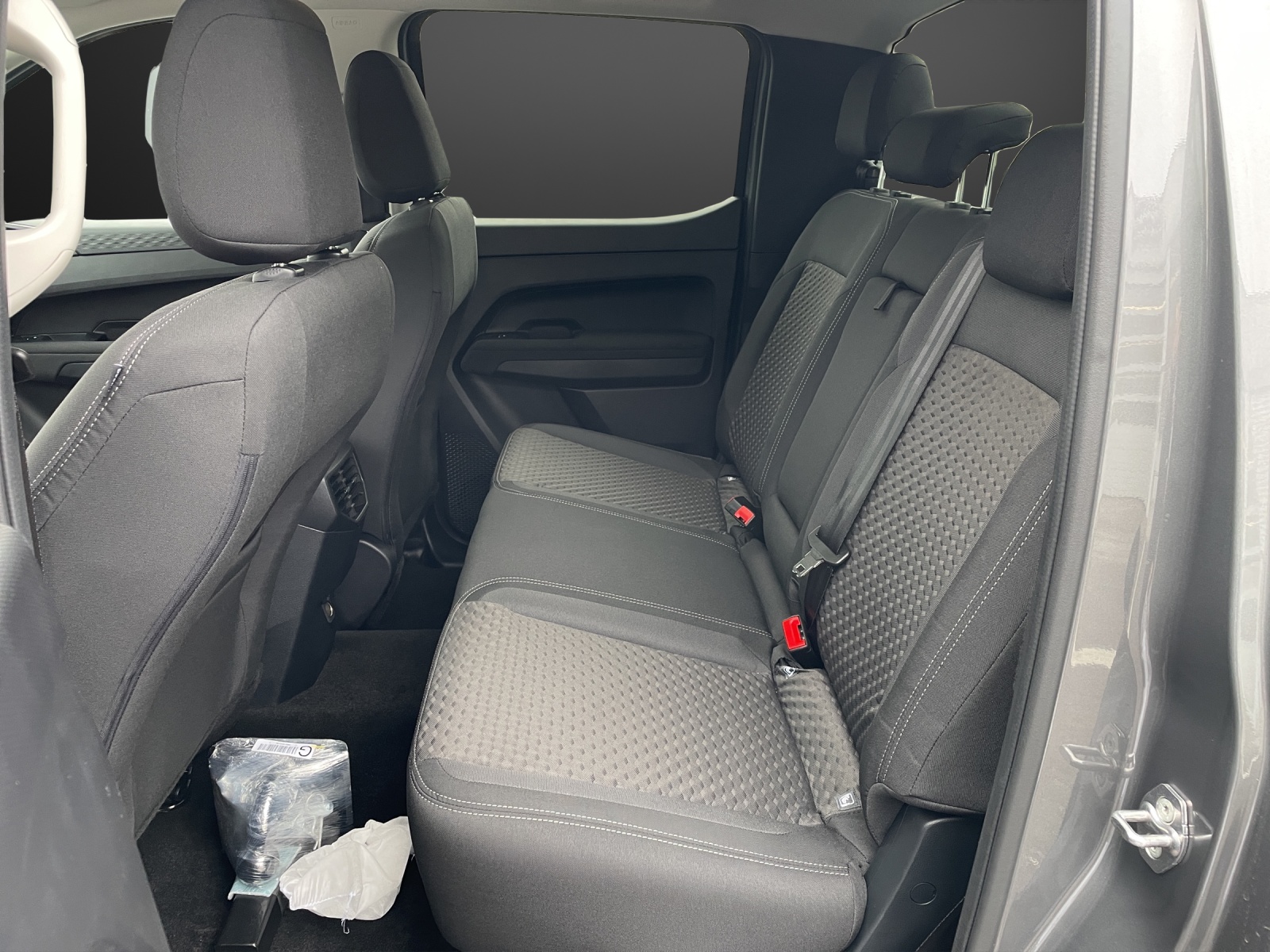 VW Amarok 2.0TDI Life 4Motion-image-8