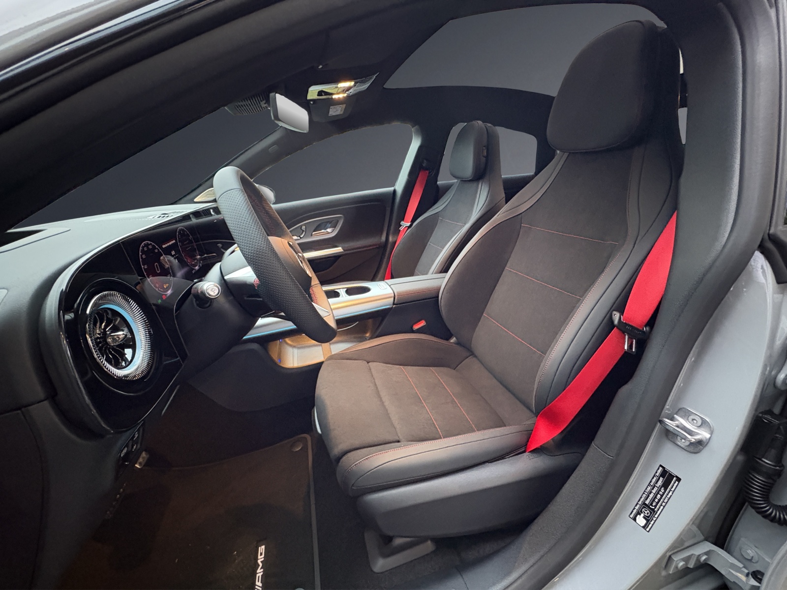 MERCEDES-BENZ CLA 200 8G-DCT-image-5