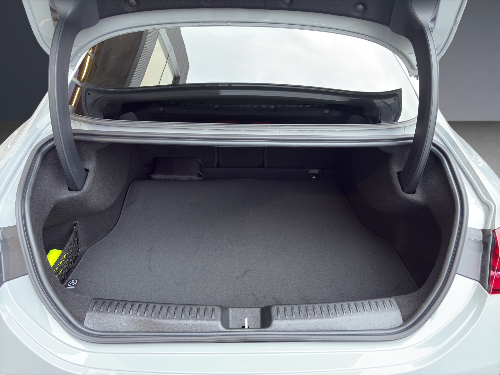 MERCEDES-BENZ CLA 200 8G-DCT-image-11