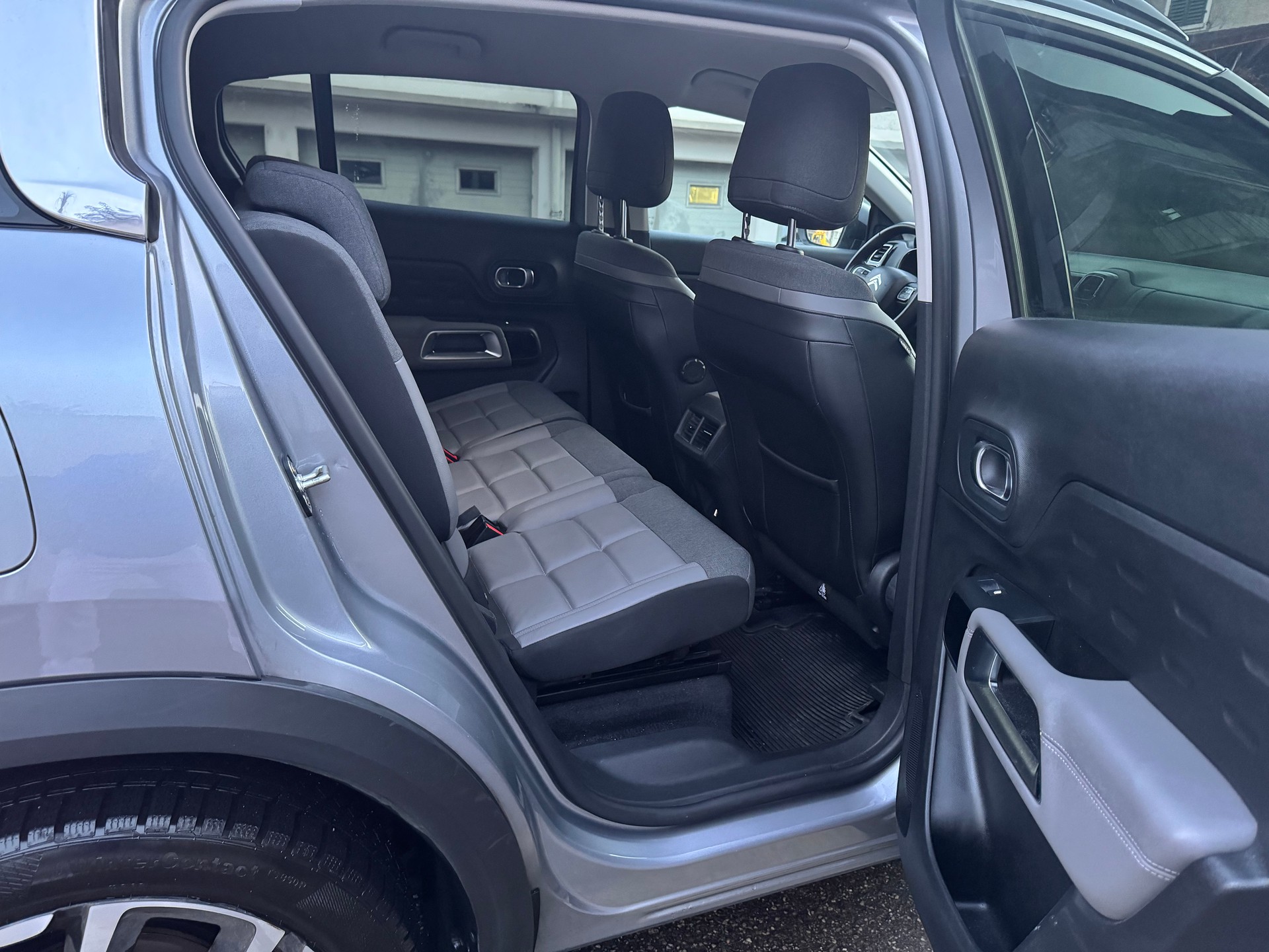 CITROEN C5 Aircross 1.5 BlueHD Shine EAT8-image-11