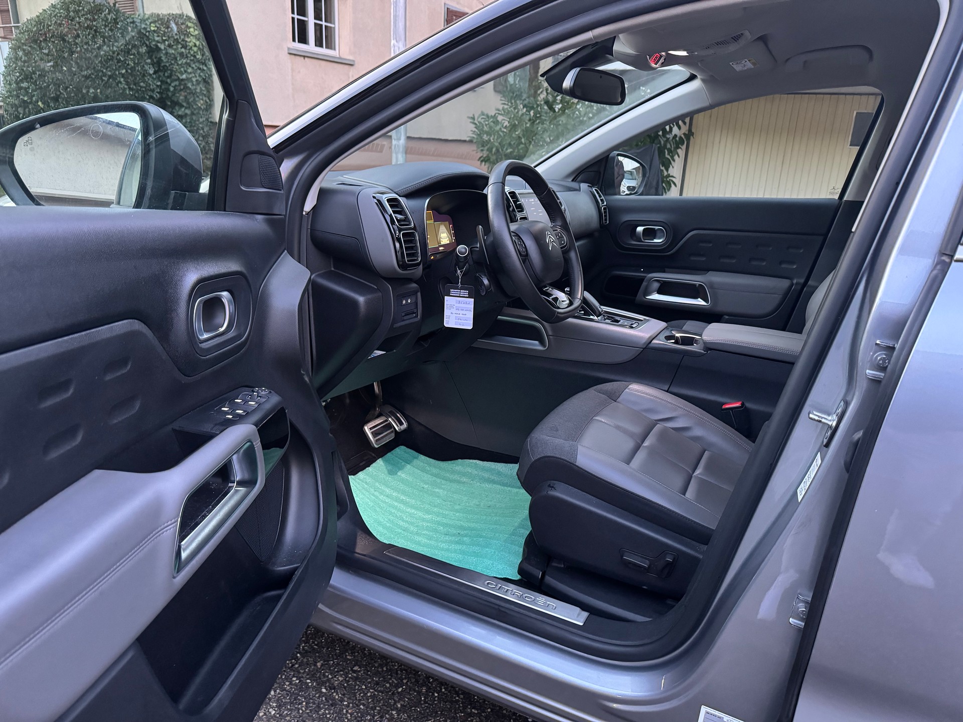 CITROEN C5 Aircross 1.5 BlueHD Shine EAT8-image-6