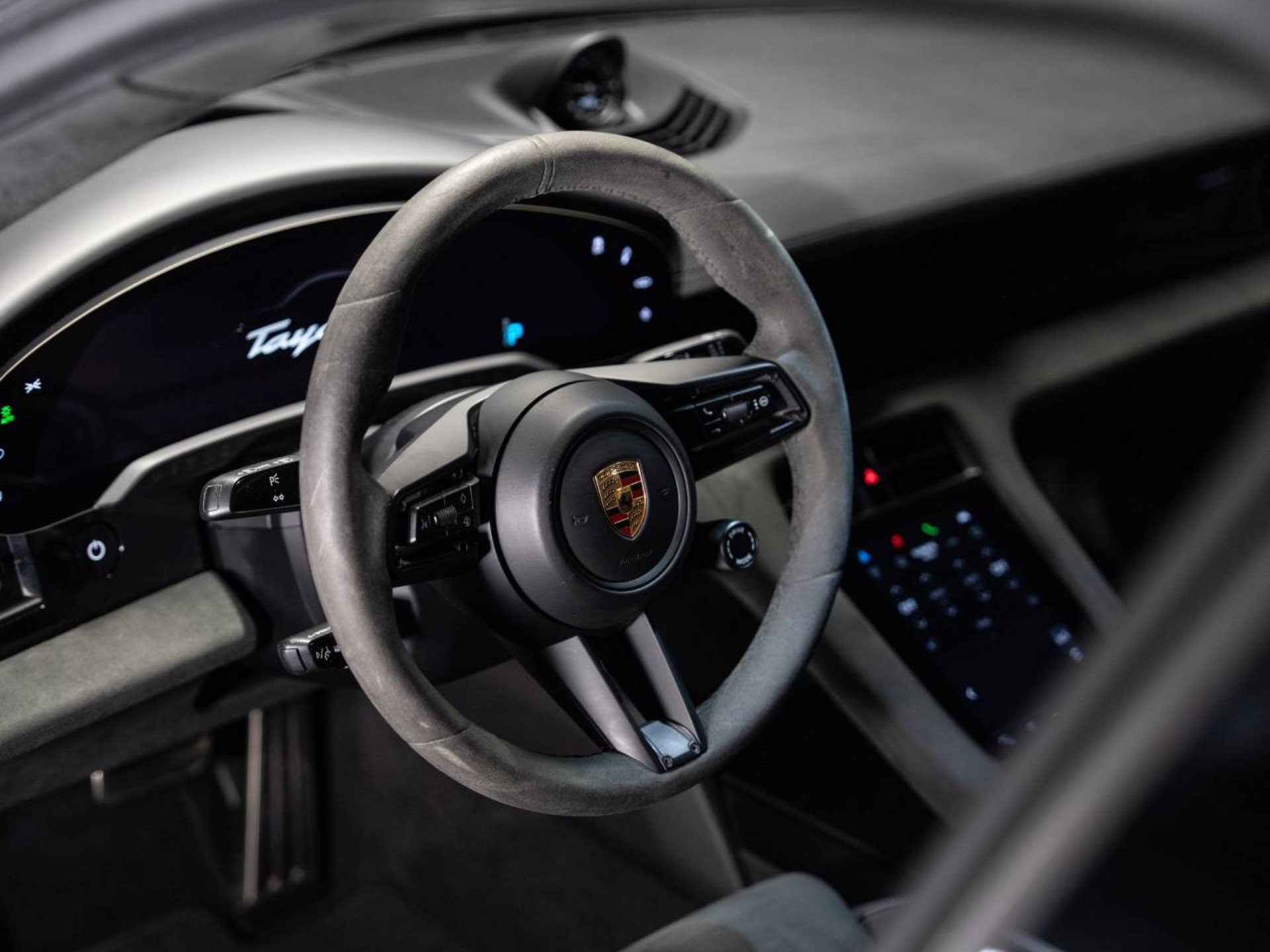 PORSCHE Taycan GTS (MY23)-image-10