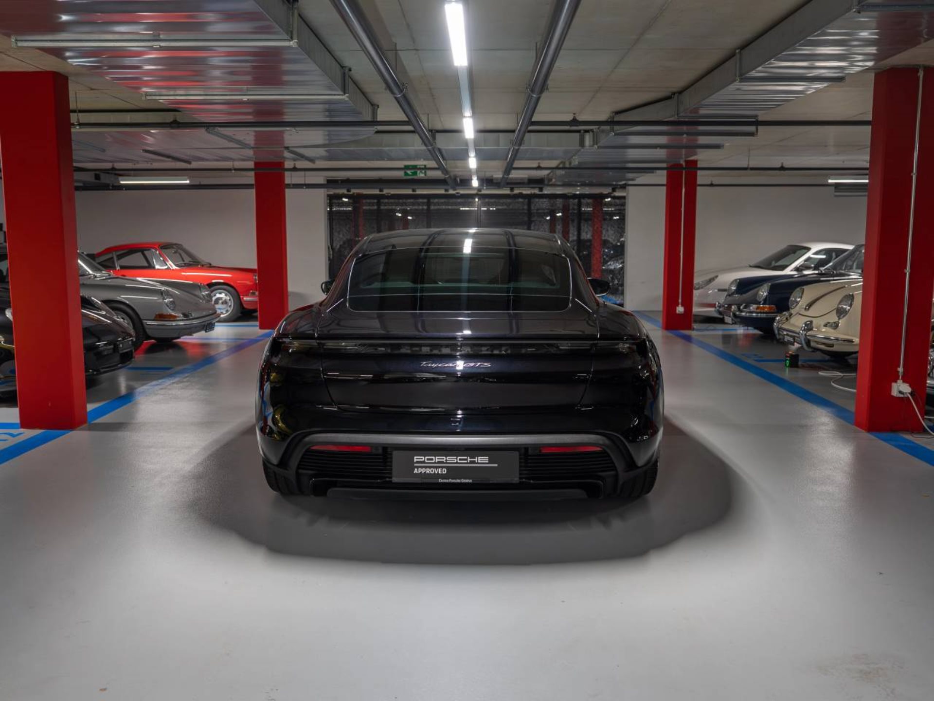 PORSCHE Taycan GTS (MY23)-image-6