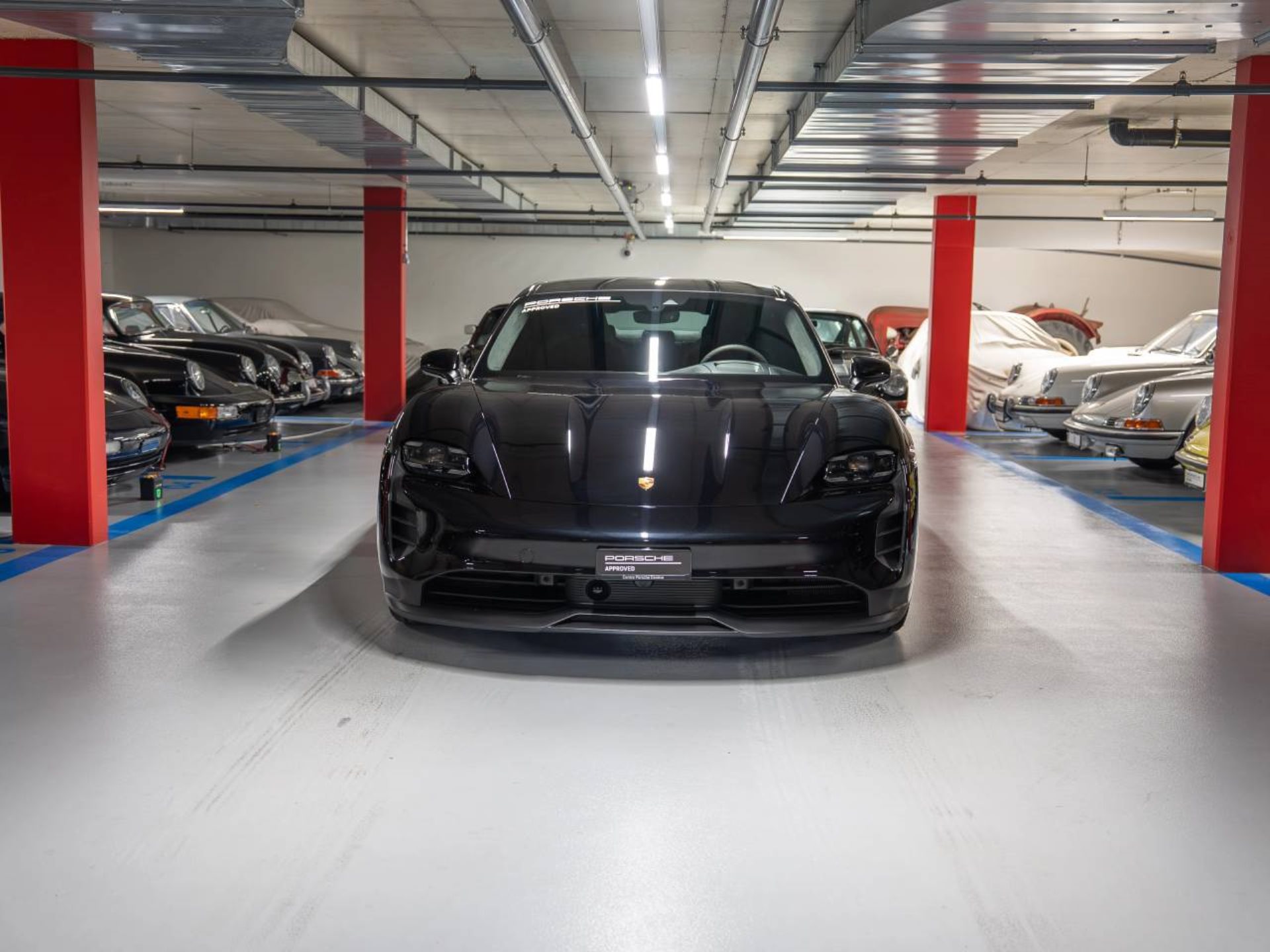 PORSCHE Taycan GTS (MY23)-image-1