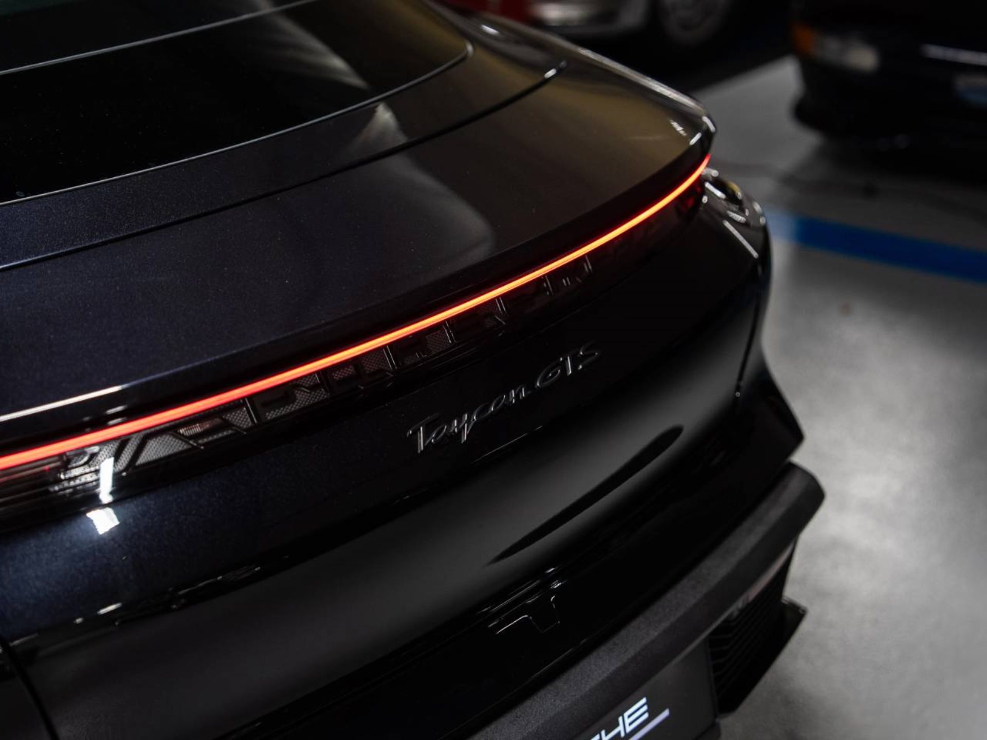 PORSCHE Taycan GTS (MY23)-image-18