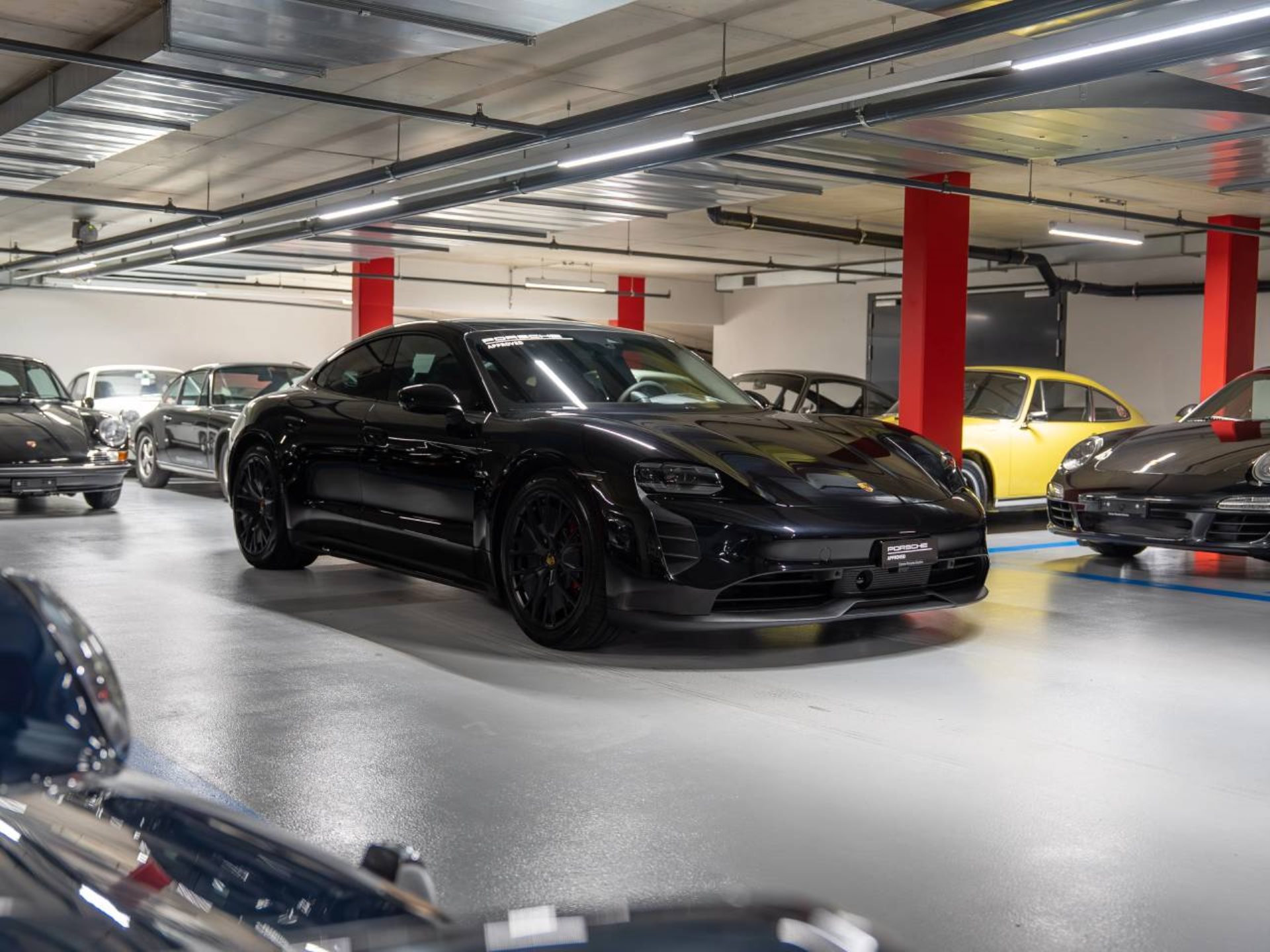 PORSCHE Taycan GTS (MY23)-image-5