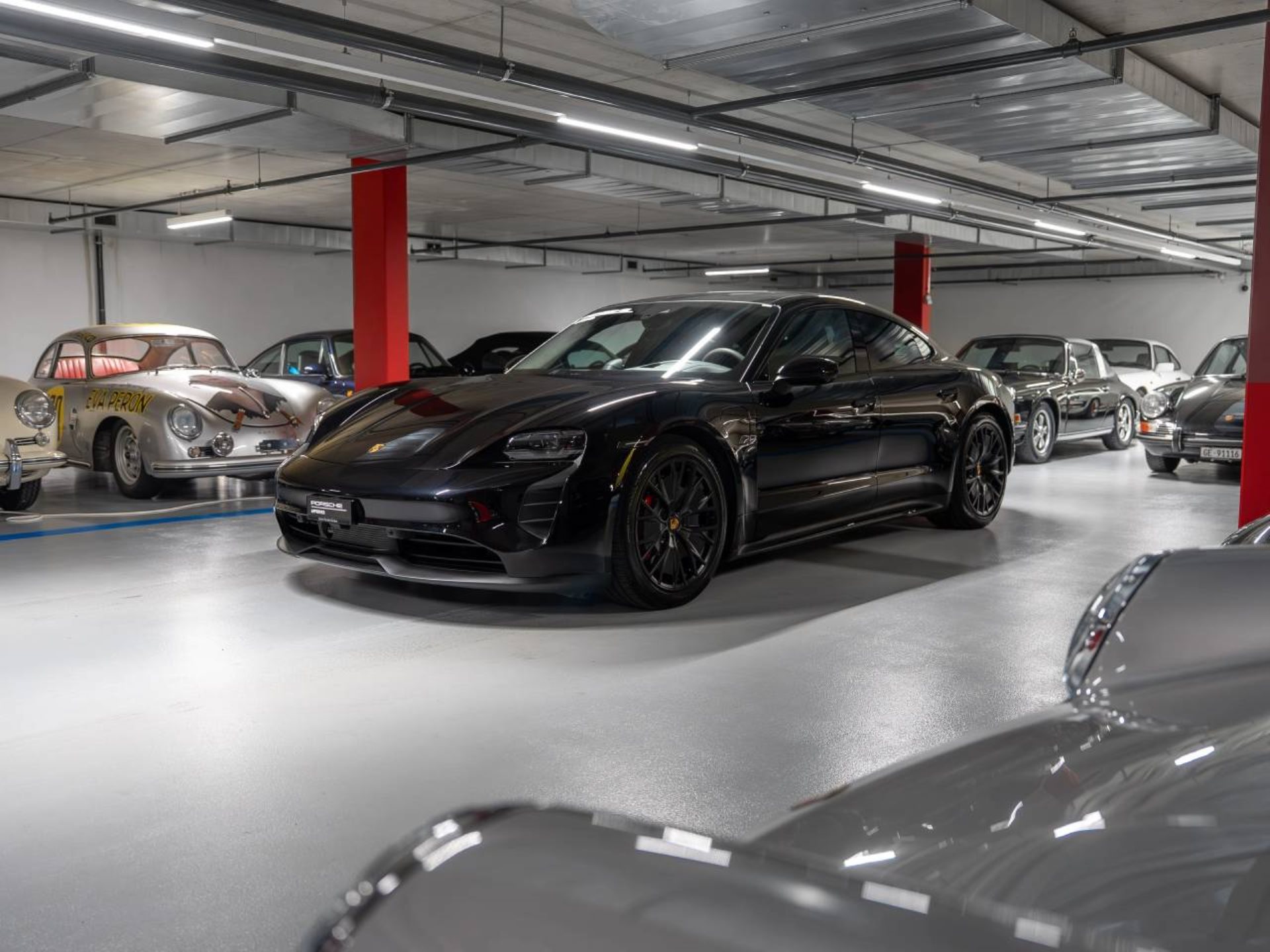 PORSCHE Taycan GTS (MY23)-image-0