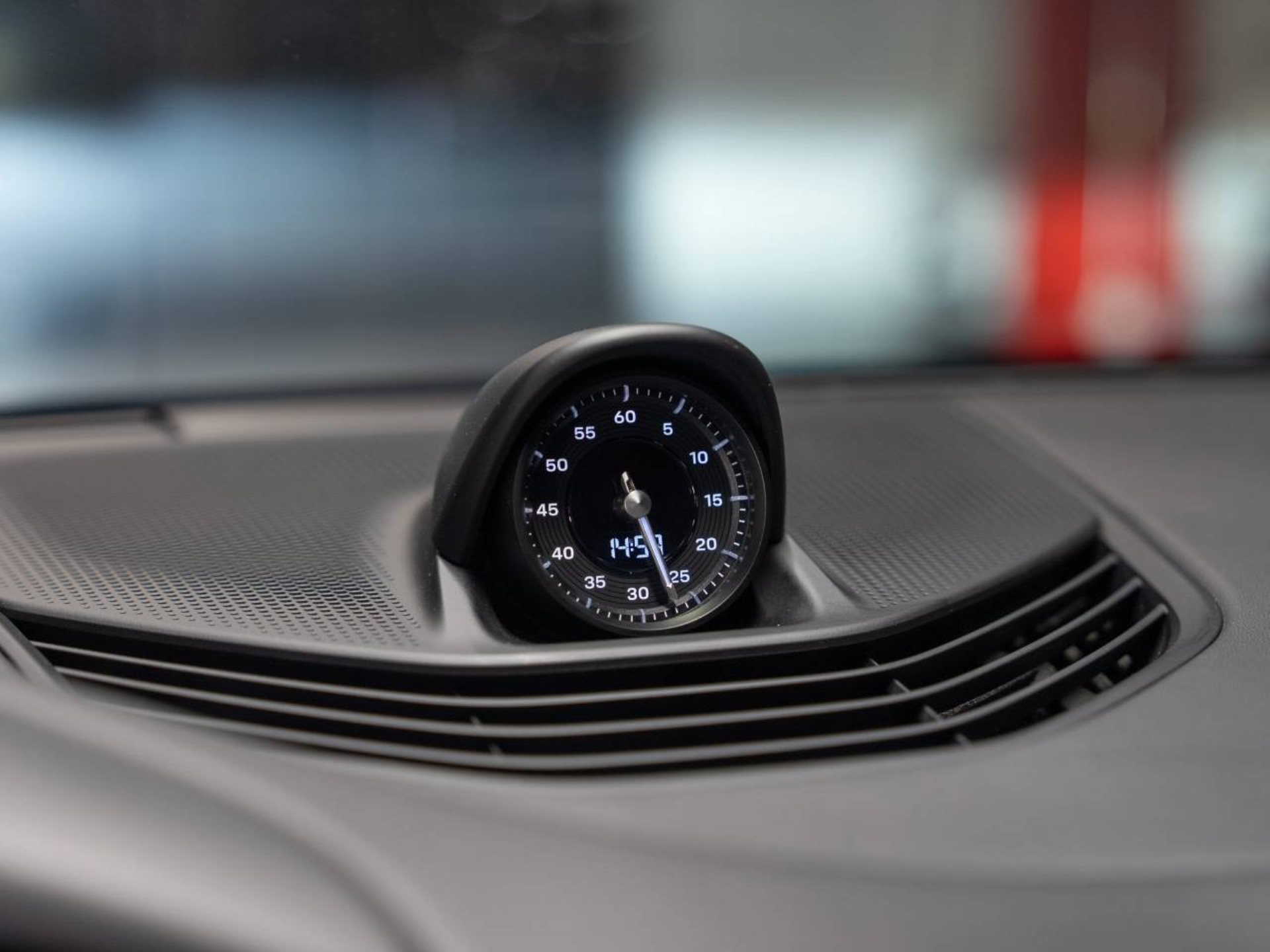 PORSCHE Taycan GTS (MY23)-image-9
