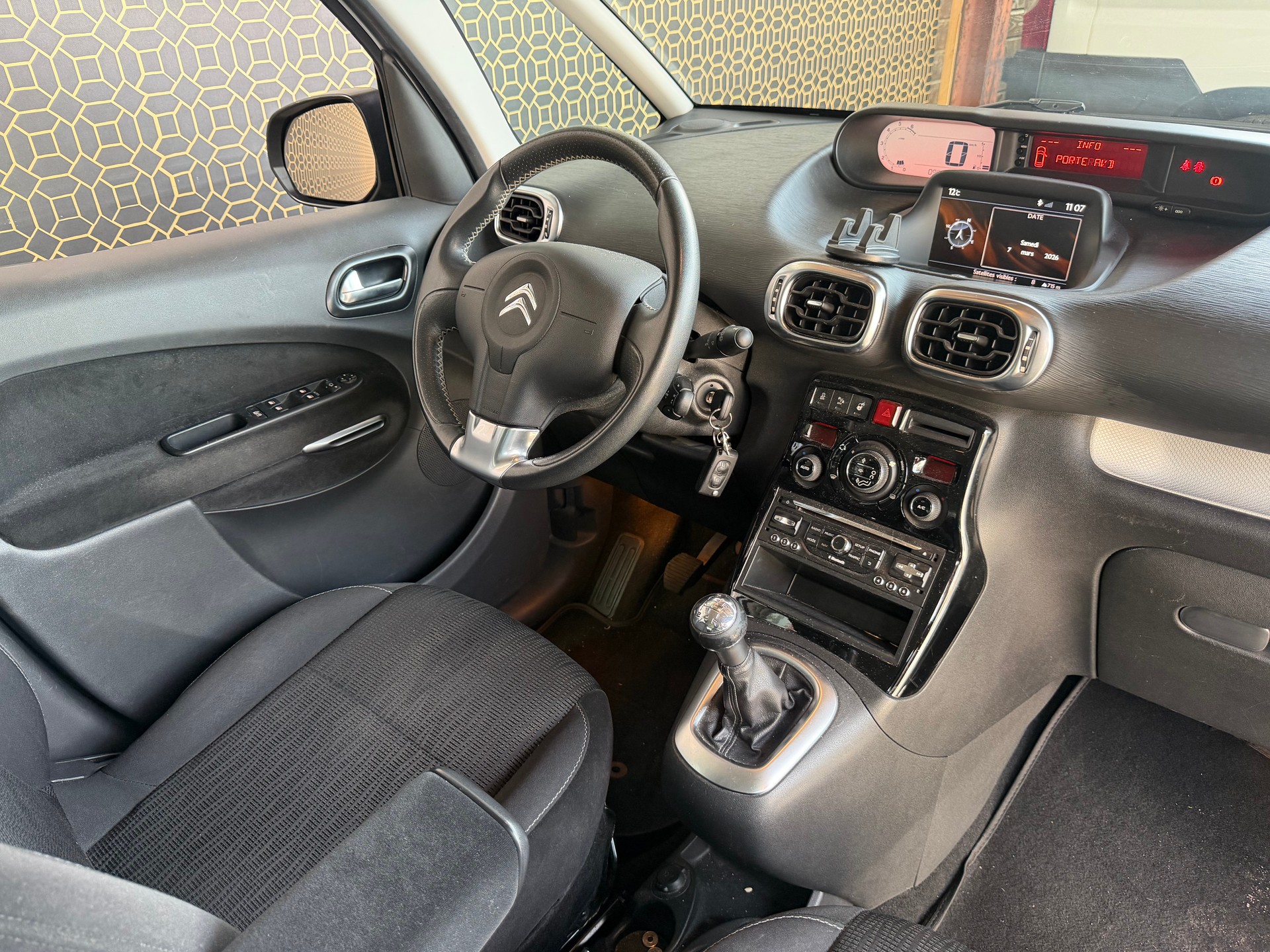 CITROEN C3 Picasso 1.2 Exclusive-image-6