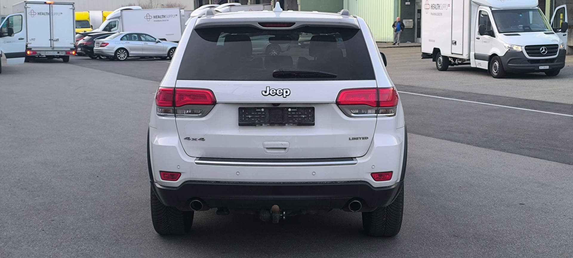 JEEP Grand Cherokee 3.0 CRD Platium Edition-image-2