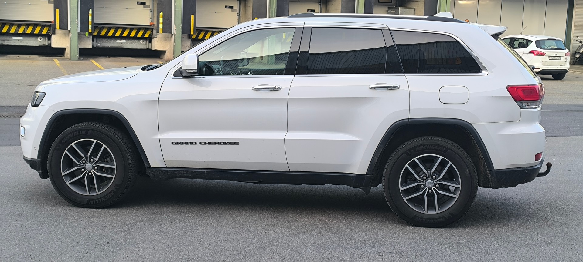 JEEP Grand Cherokee 3.0 CRD Platium Edition-image-4