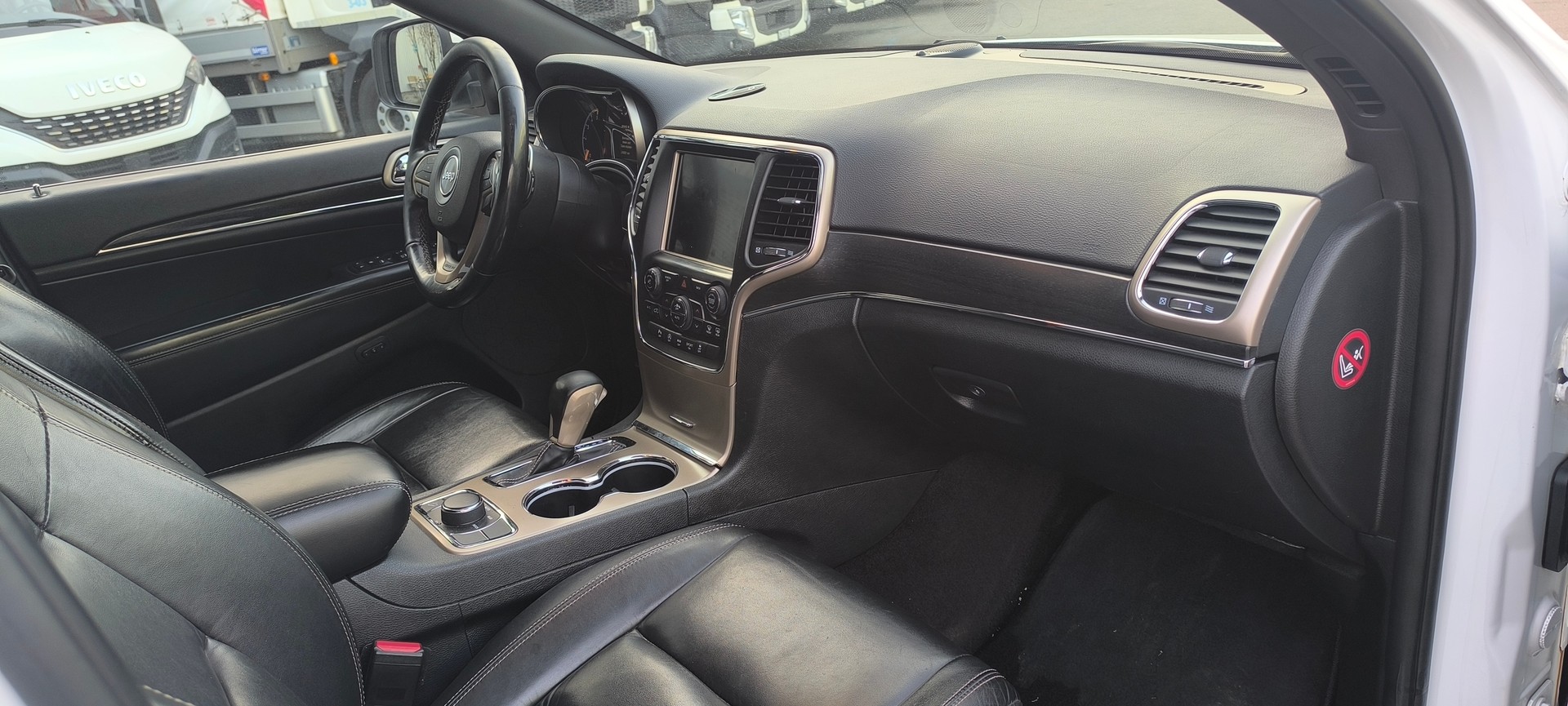JEEP Grand Cherokee 3.0 CRD Platium Edition-image-13