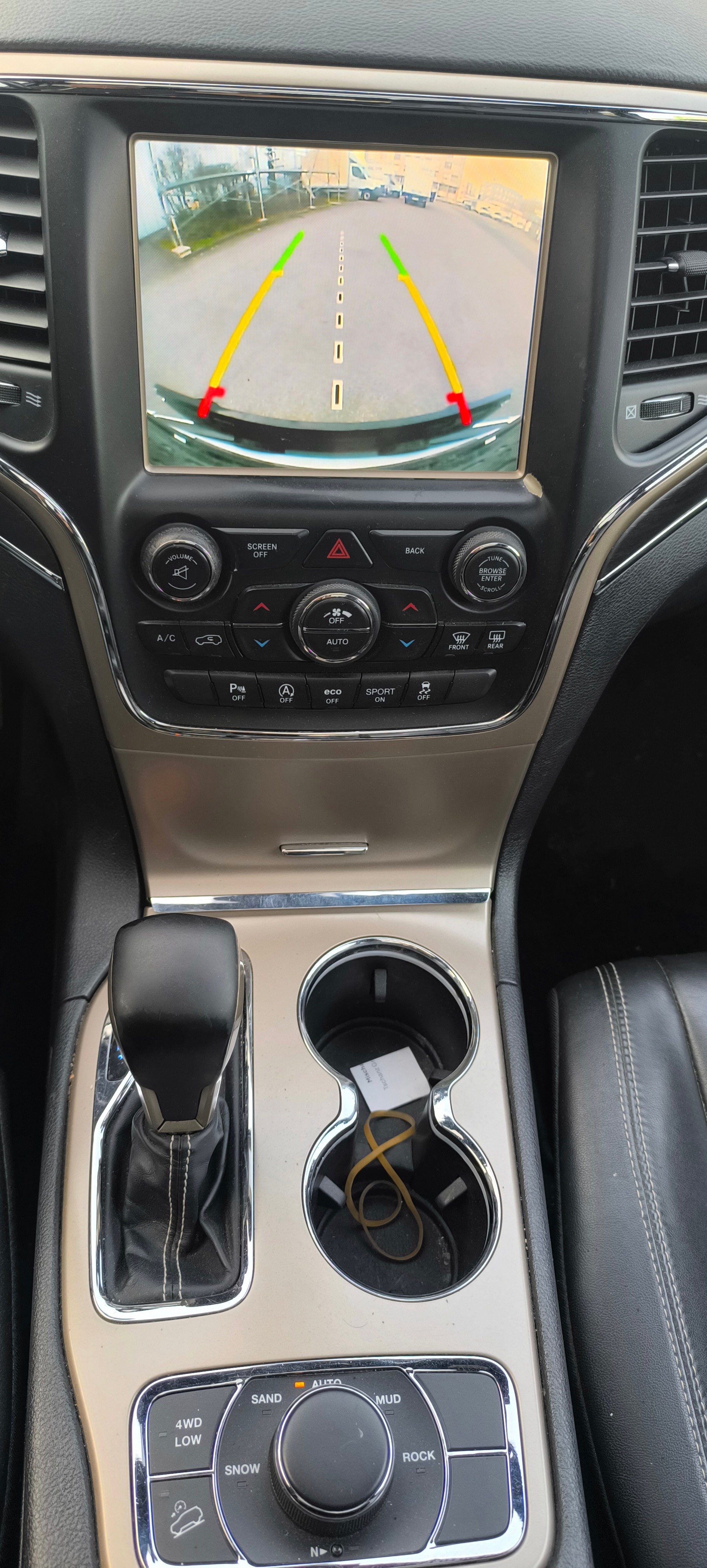 JEEP Grand Cherokee 3.0 CRD Platium Edition-image-9