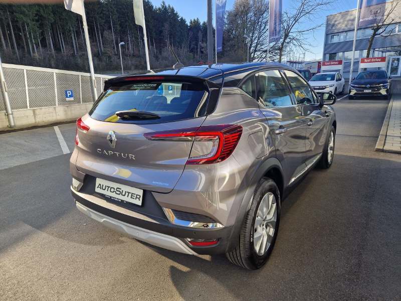 RENAULT Captur 1.3 TCe 140 Intens EDC-image-2