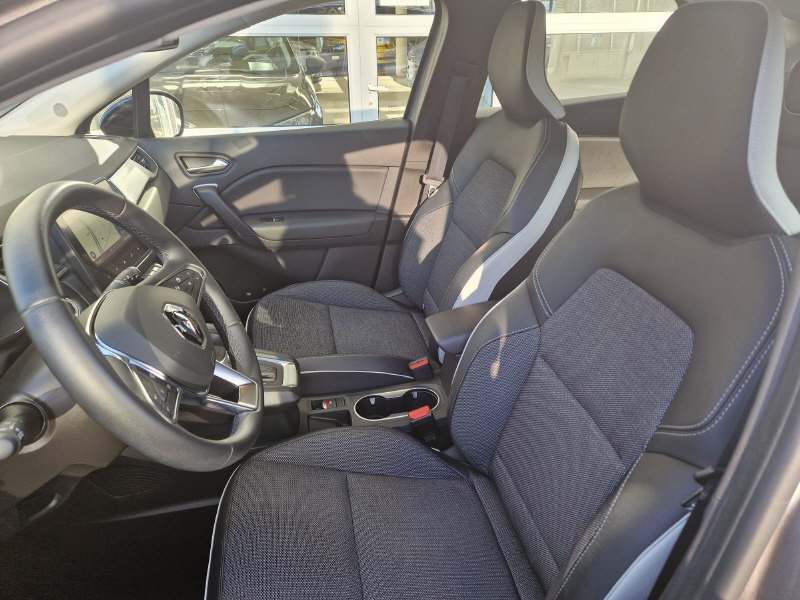RENAULT Captur 1.3 TCe 140 Intens EDC-image-4