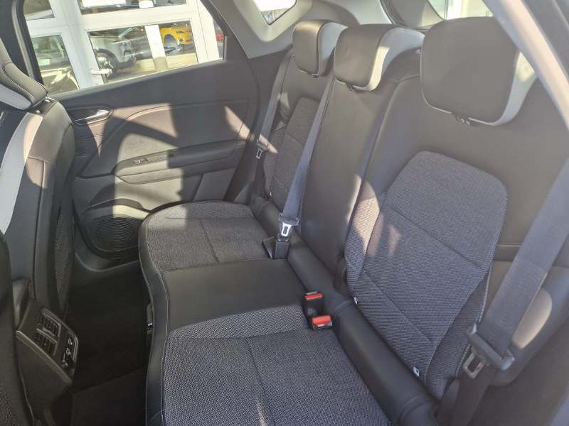 RENAULT Captur 1.3 TCe 140 Intens EDC-image-11