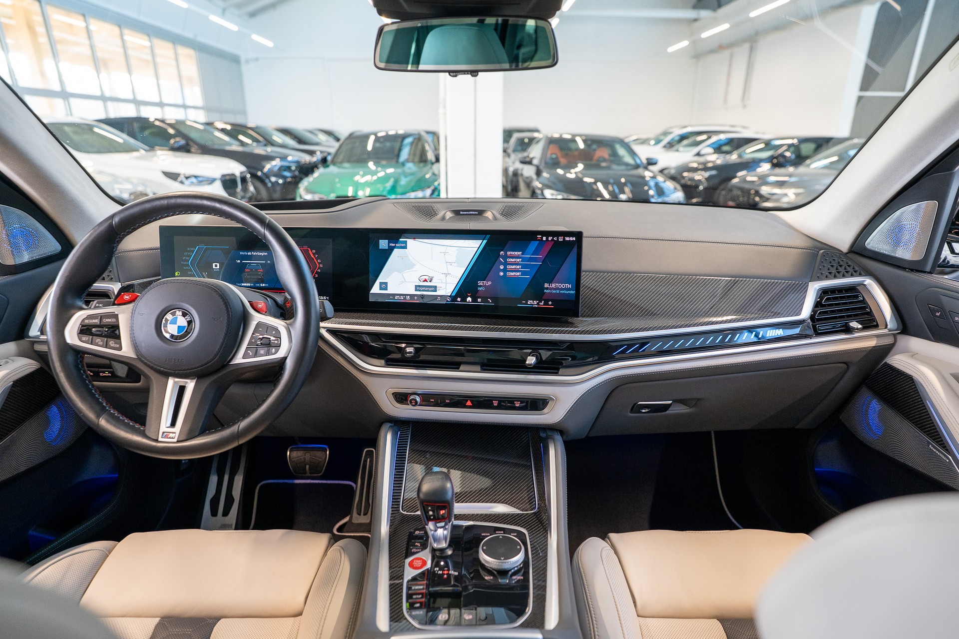BMW X5 M Competition / Pano Sky Lounge / Bowers&Wilkins / Massage-Sitz / 360°Kamera-image-22