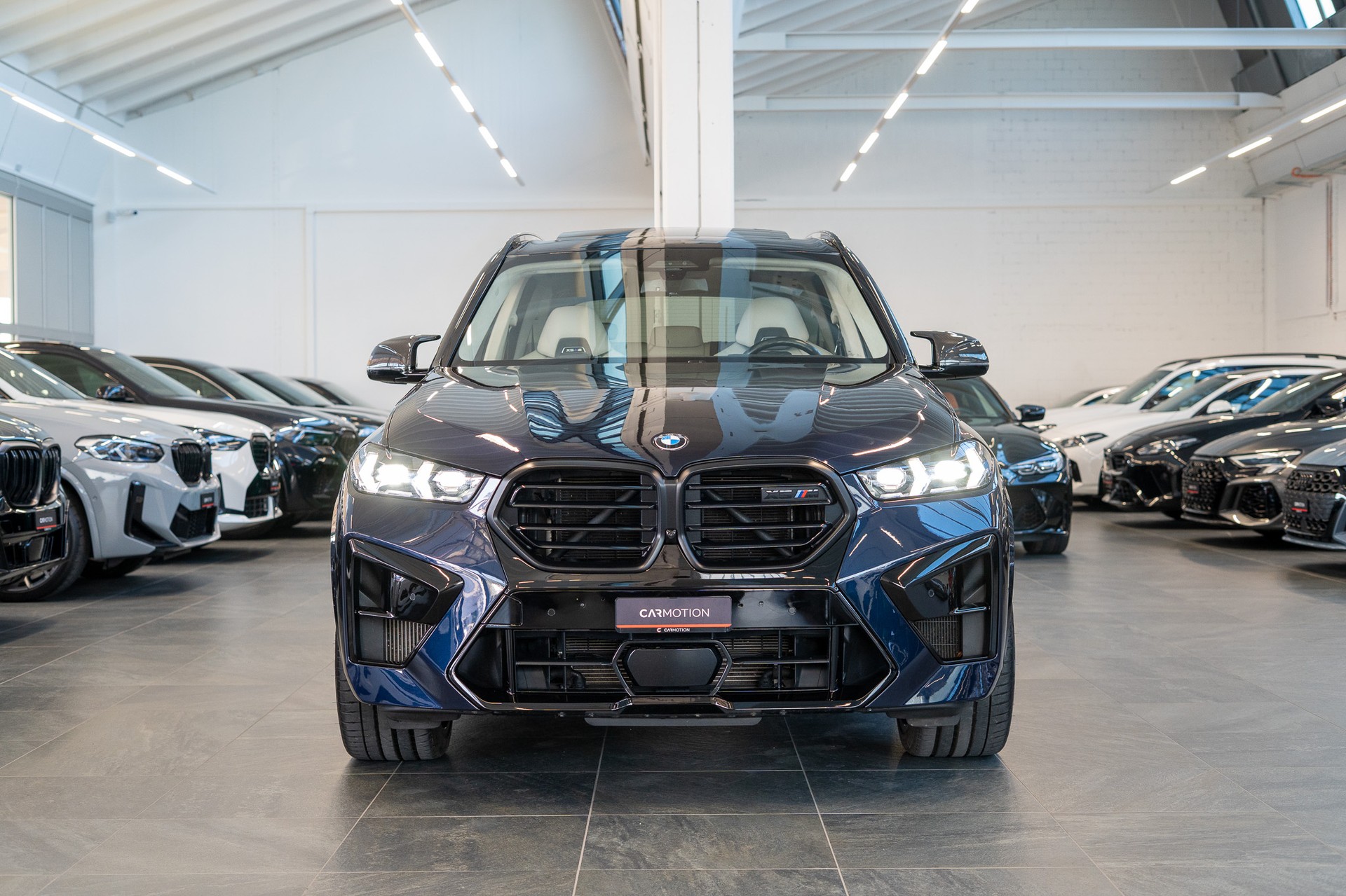 BMW X5 M Competition / Pano Sky Lounge / Bowers&Wilkins / Massage-Sitz / 360°Kamera-showroom-element-1