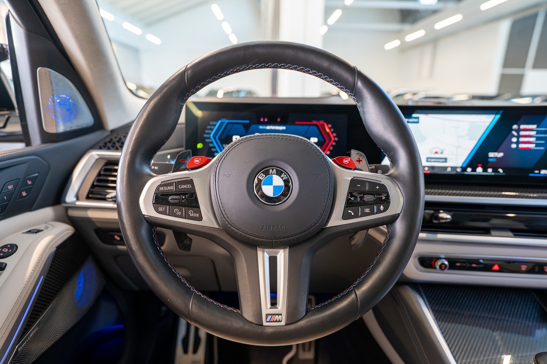 BMW X5 M Competition / Pano Sky Lounge / Bowers&Wilkins / Massage-Sitz / 360°Kamera-image-23