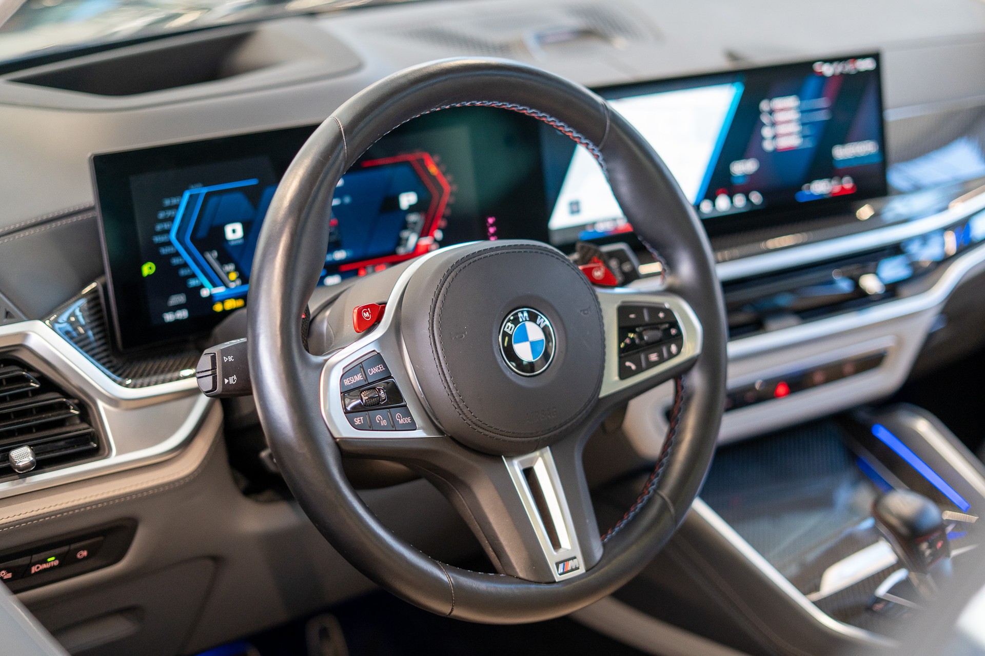 BMW X5 M Competition / Pano Sky Lounge / Bowers&Wilkins / Massage-Sitz / 360°Kamera-image-13