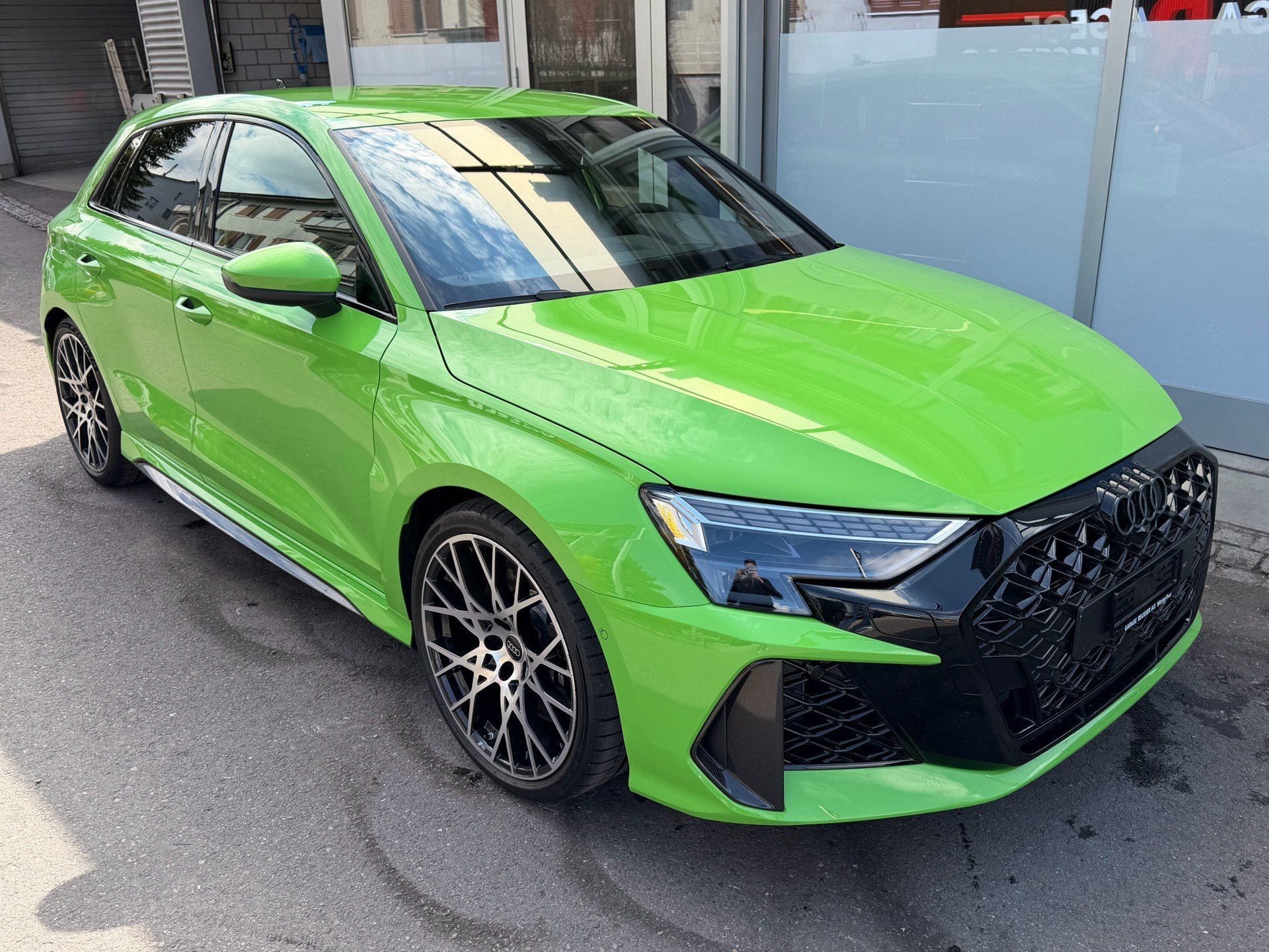 AUDI RS3 SPORTBACK 2.5 400 PS TFSI QUATTRO *** NEUWAGEN MIT SCHALENSITZEN & 5 JAHRE AUDI WERKSGARANTIE ***-image-2