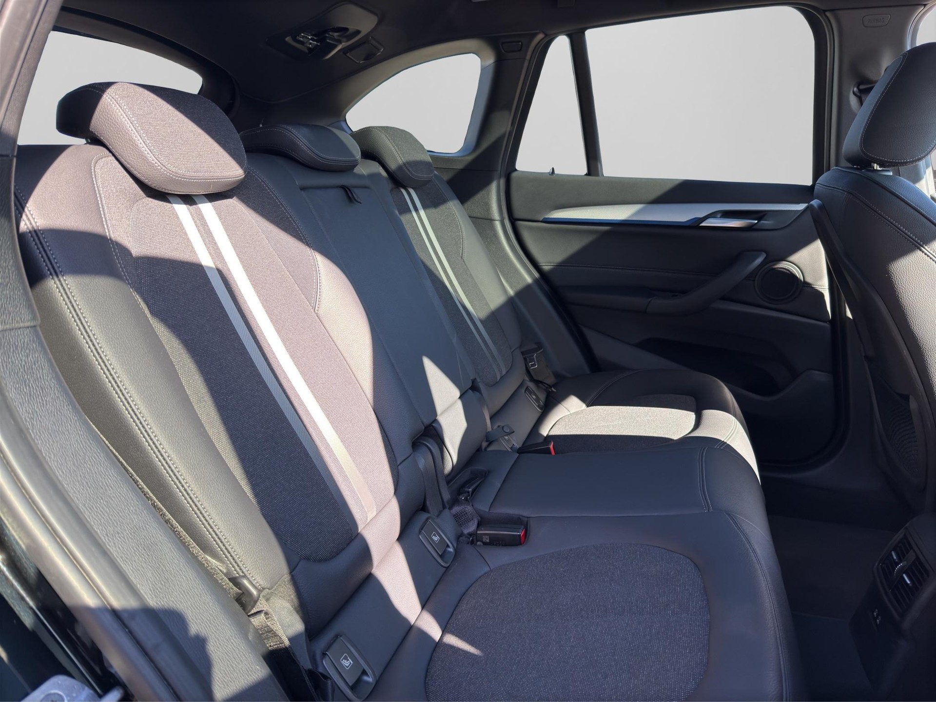 BMW X1 xDrive25e MSport-image-16