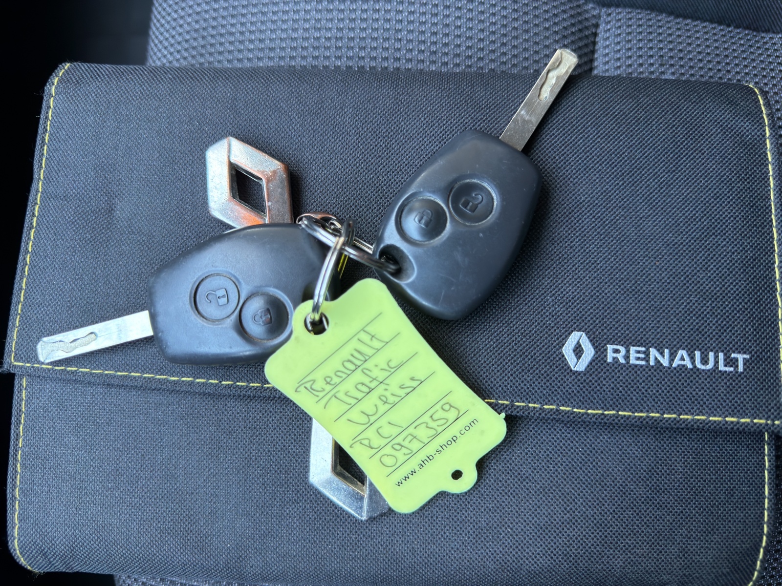 RENAULT Trafic 2.0 Energy dCi 120 3.0t Access L1H1-image-21