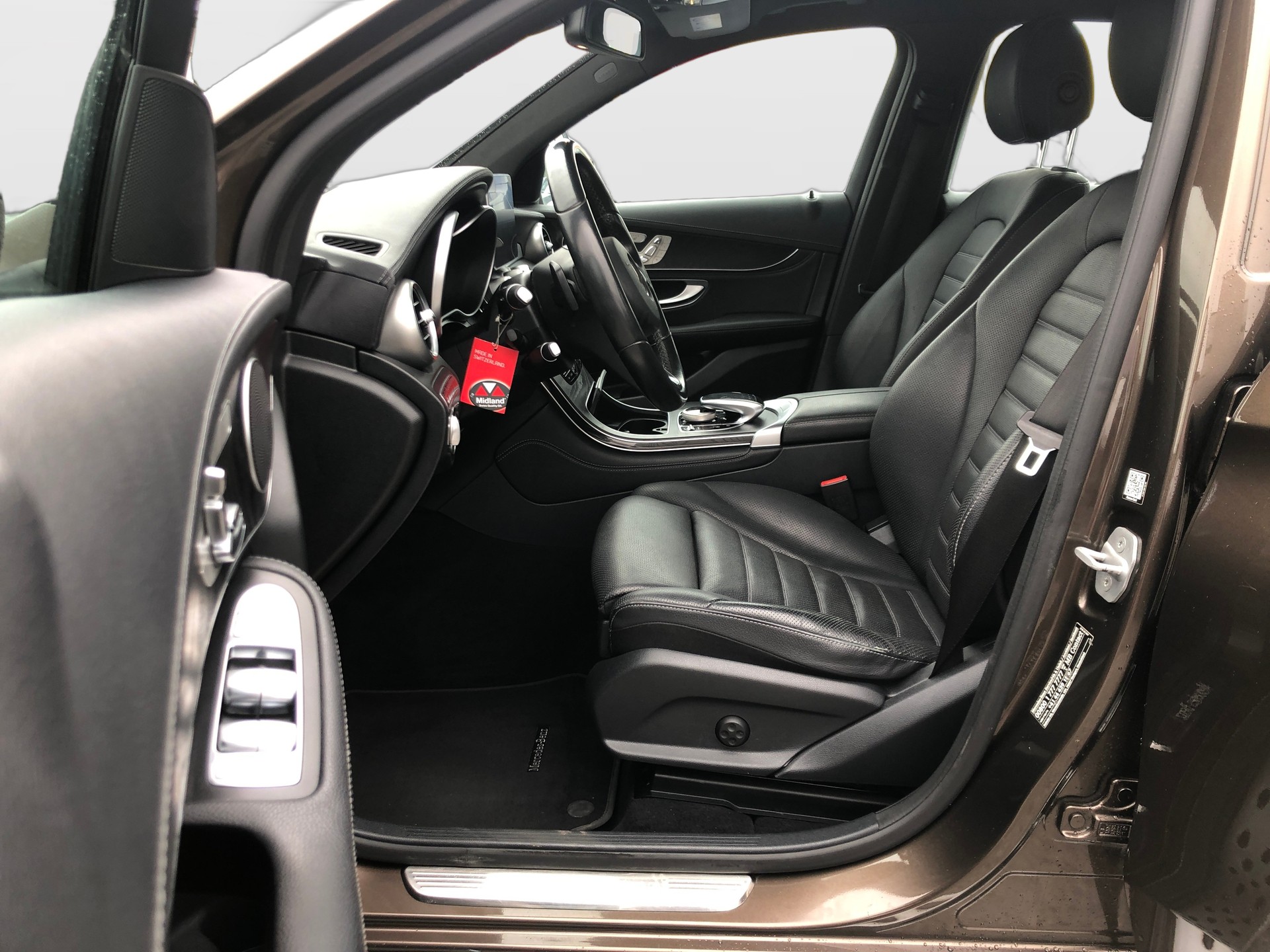 MERCEDES-BENZ GLC 250 d 4Matic 9G-Tronic-image-12