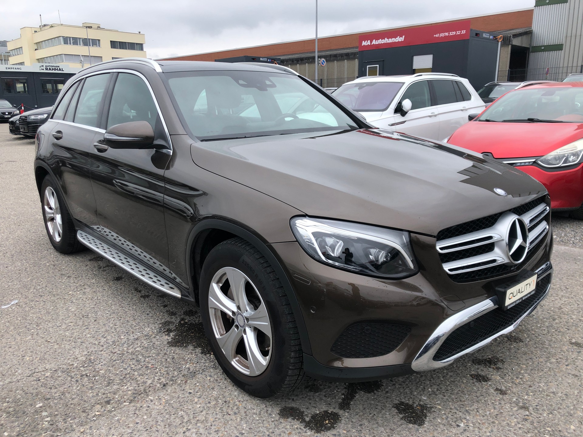 MERCEDES-BENZ GLC 250 d 4Matic 9G-Tronic-image-2