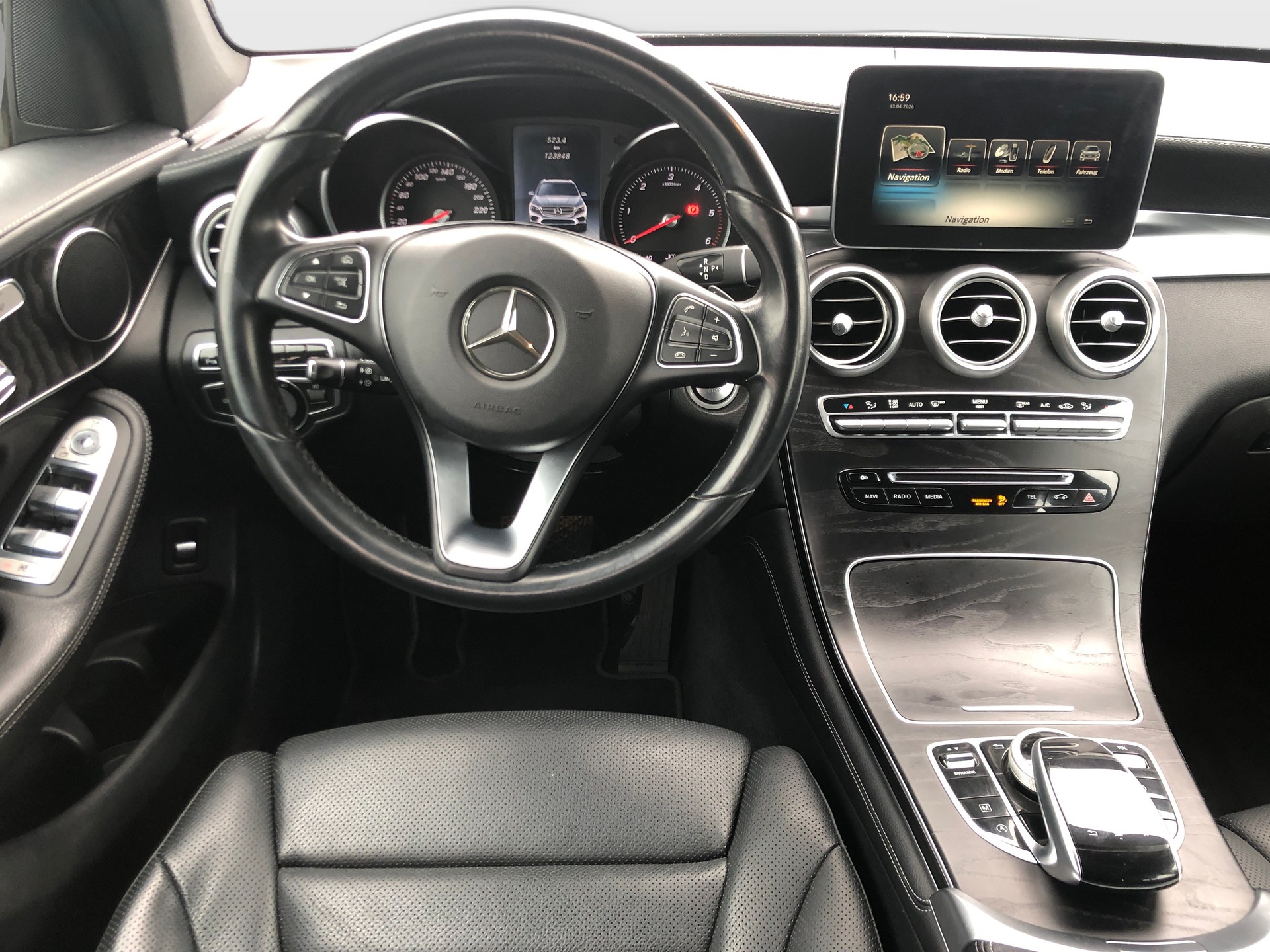 MERCEDES-BENZ GLC 250 d 4Matic 9G-Tronic-image-10