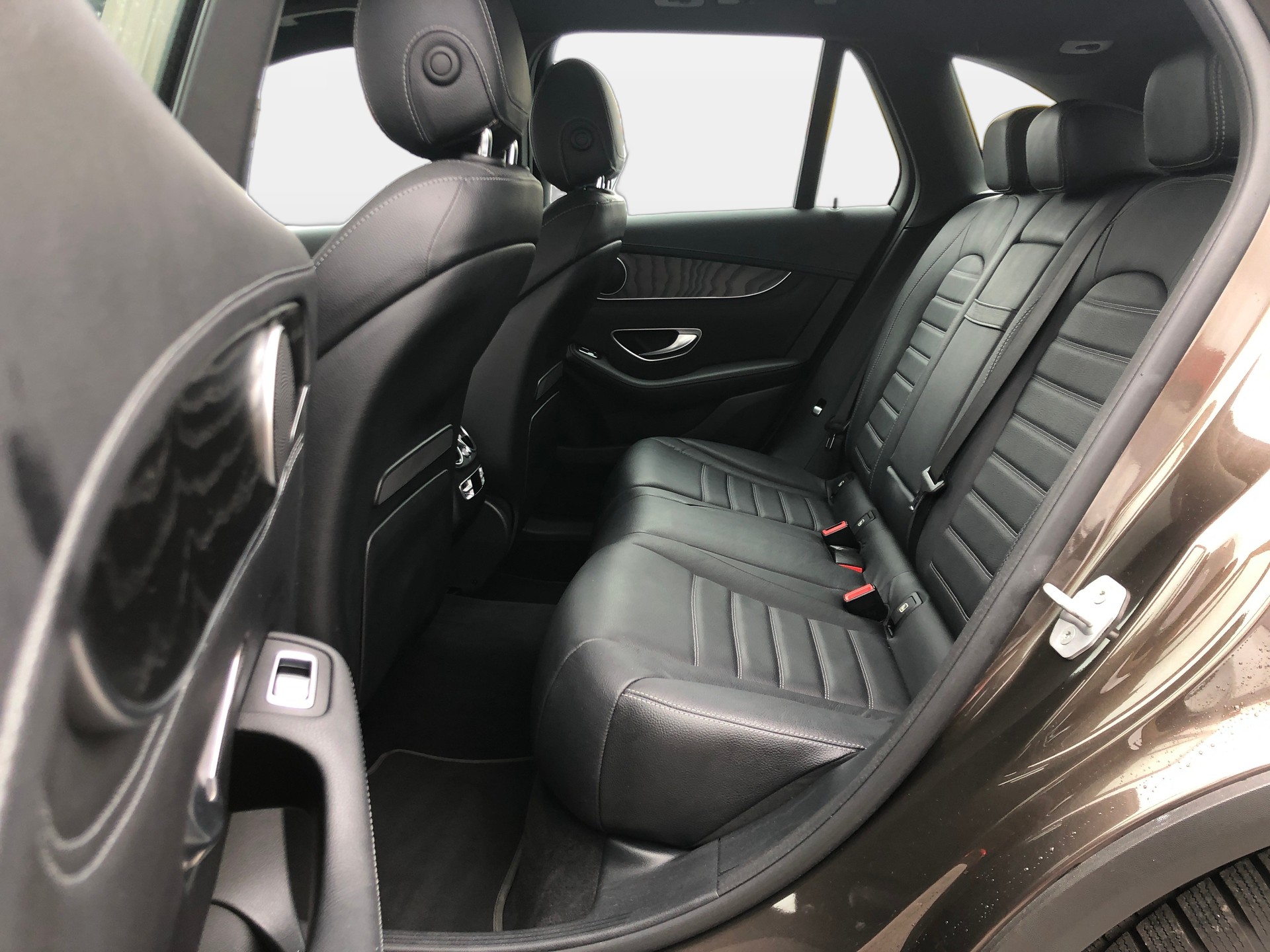 MERCEDES-BENZ GLC 250 d 4Matic 9G-Tronic-image-14