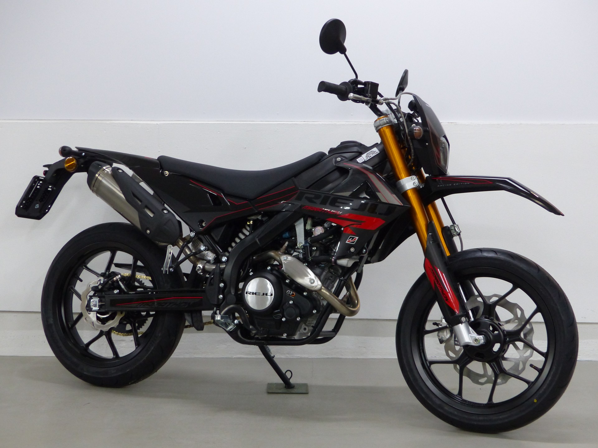 RIEJU Marathon 125 SM Europa ! Low Version !-showroom-element-1