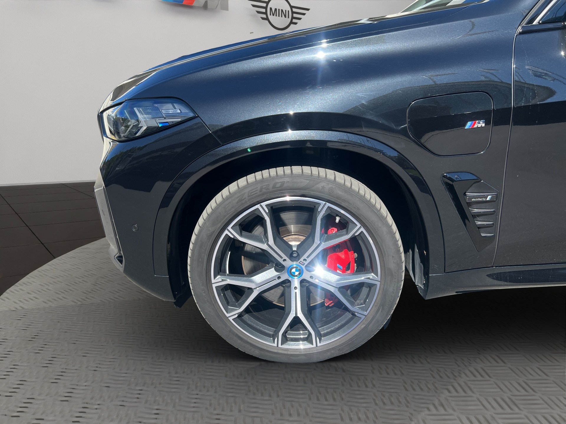 BMW X5 xDrive 50e M Sport Pro Steptronic-image-9
