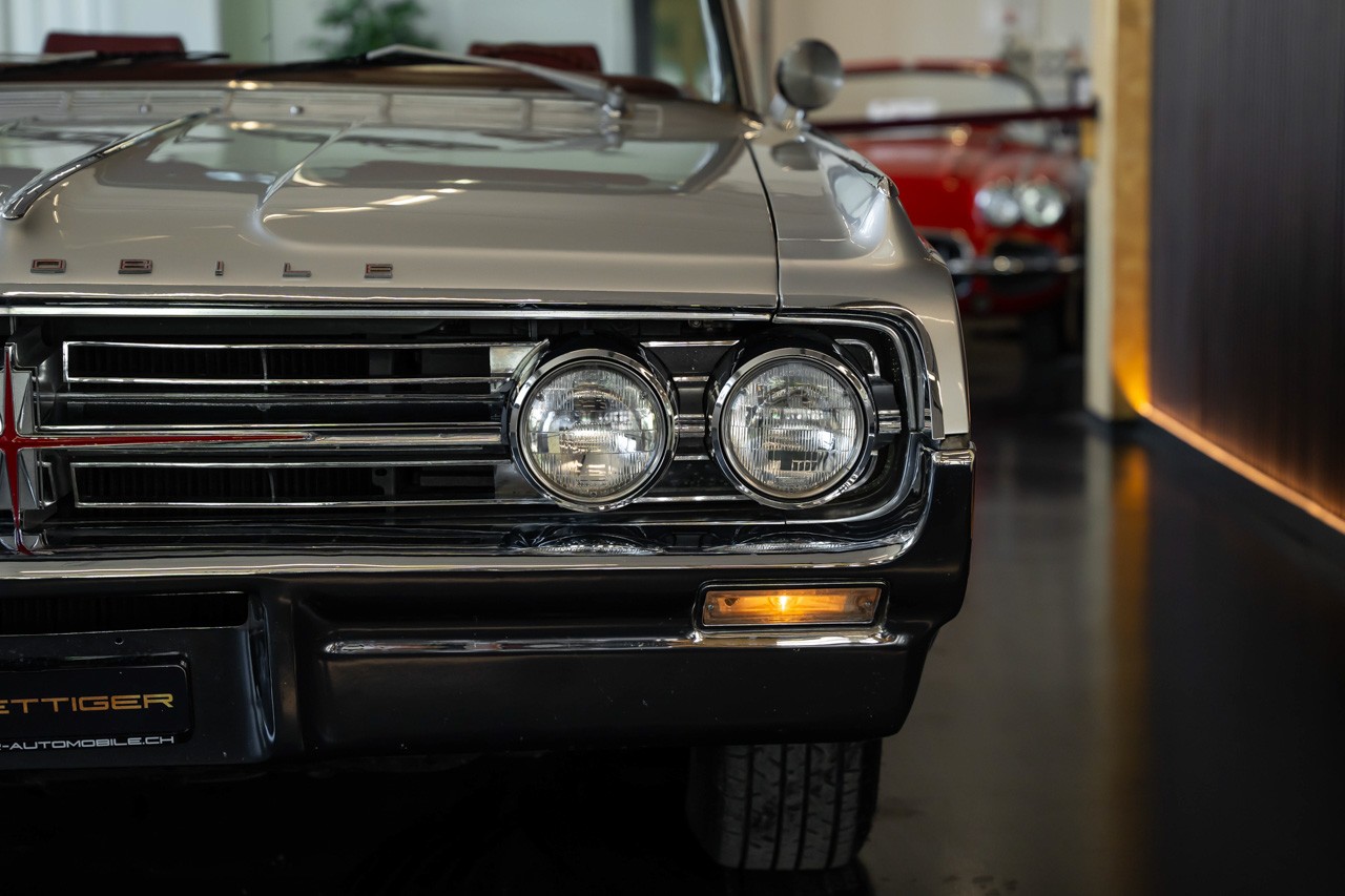 OLDSMOBILE Starfire-image-8