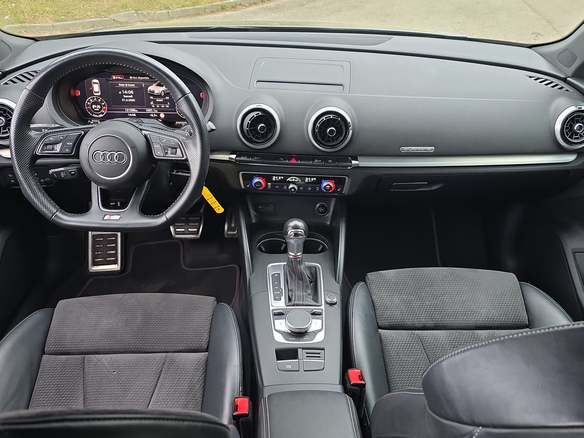 AUDI S3 Sportback 2.0 TFSI quattro S-tronic-image-11