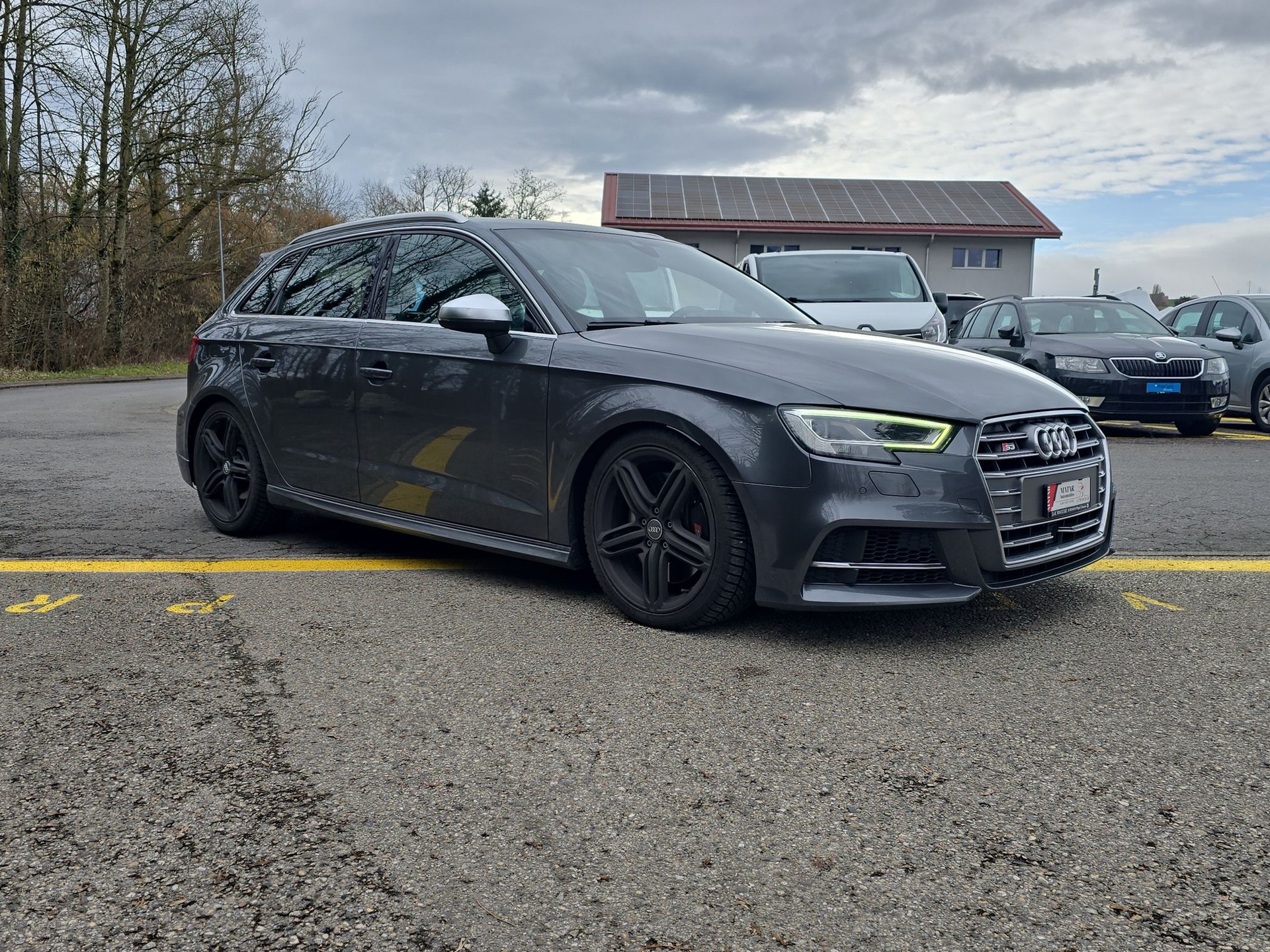 AUDI S3 Sportback 2.0 TFSI quattro S-tronic-image-12