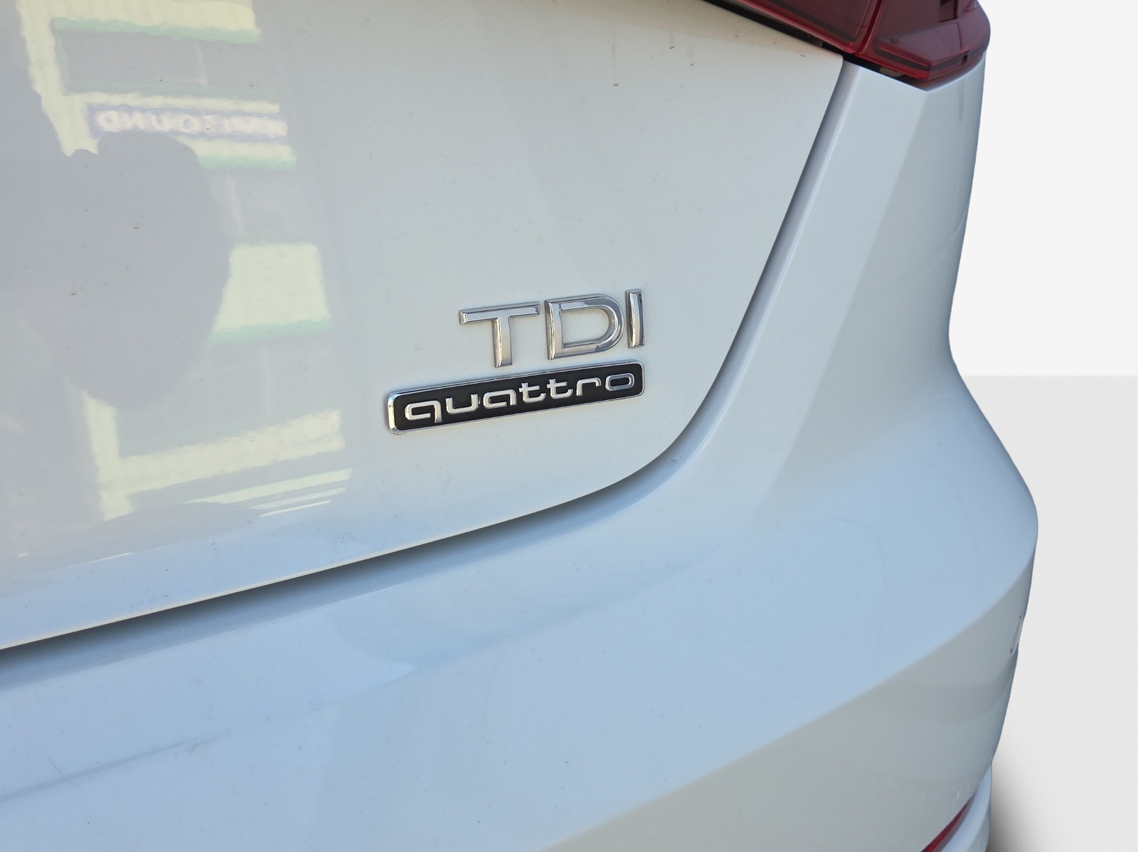 AUDI A3 Sportback 2.0 TDI Sport quattro-image-13