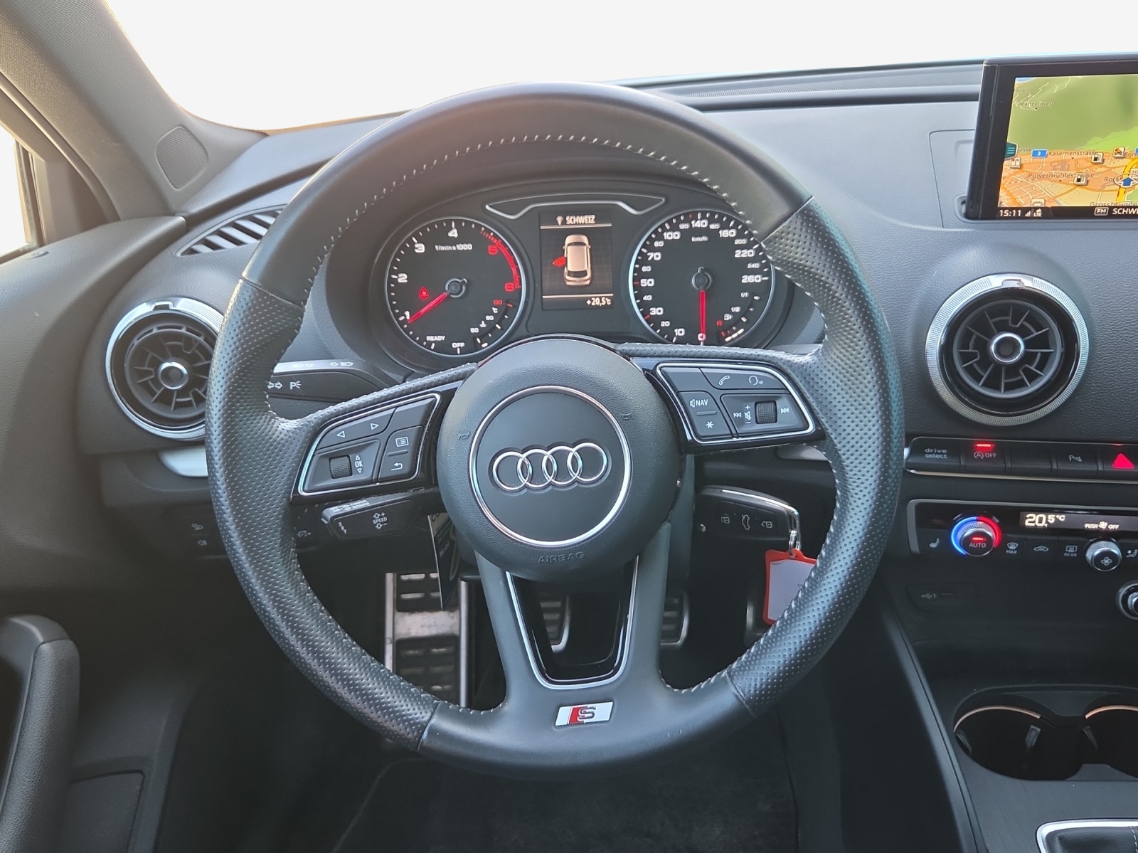 AUDI A3 Sportback 2.0 TDI Sport quattro-image-9