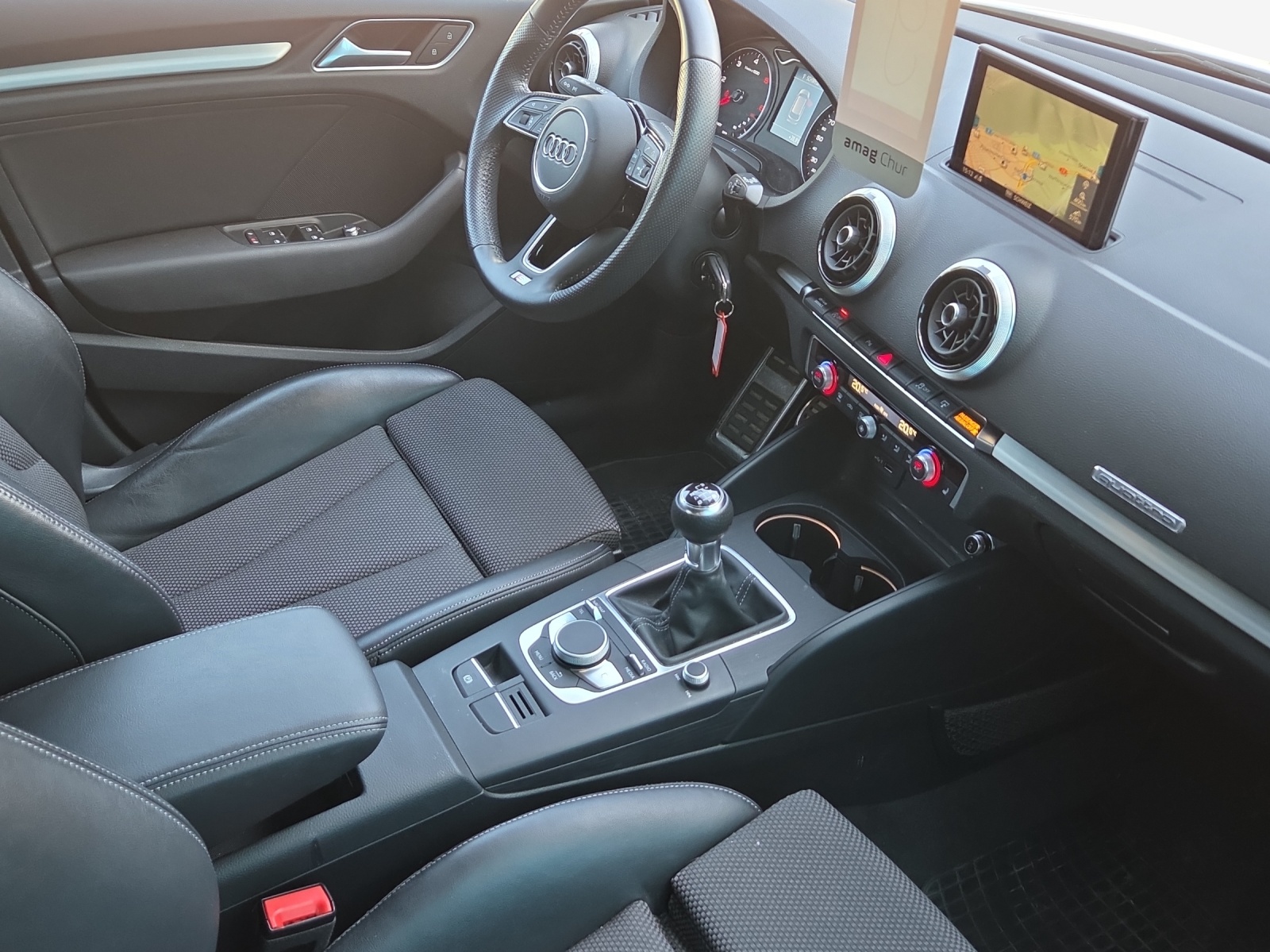 AUDI A3 Sportback 2.0 TDI Sport quattro-image-14