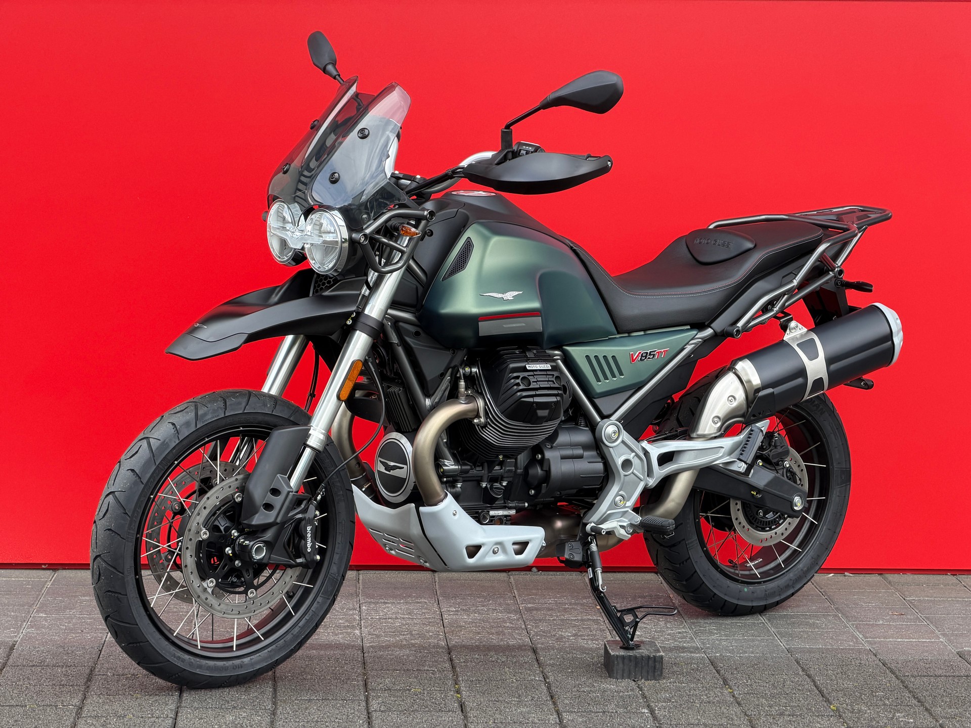 MOTO GUZZI V85 TT (35kW)-showroom-element-1