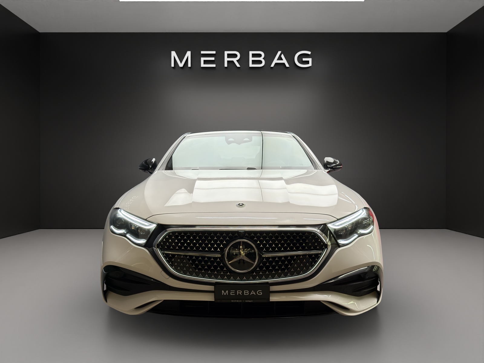 MERCEDES-BENZ E 450 d 4MATIC Limousine-image-1