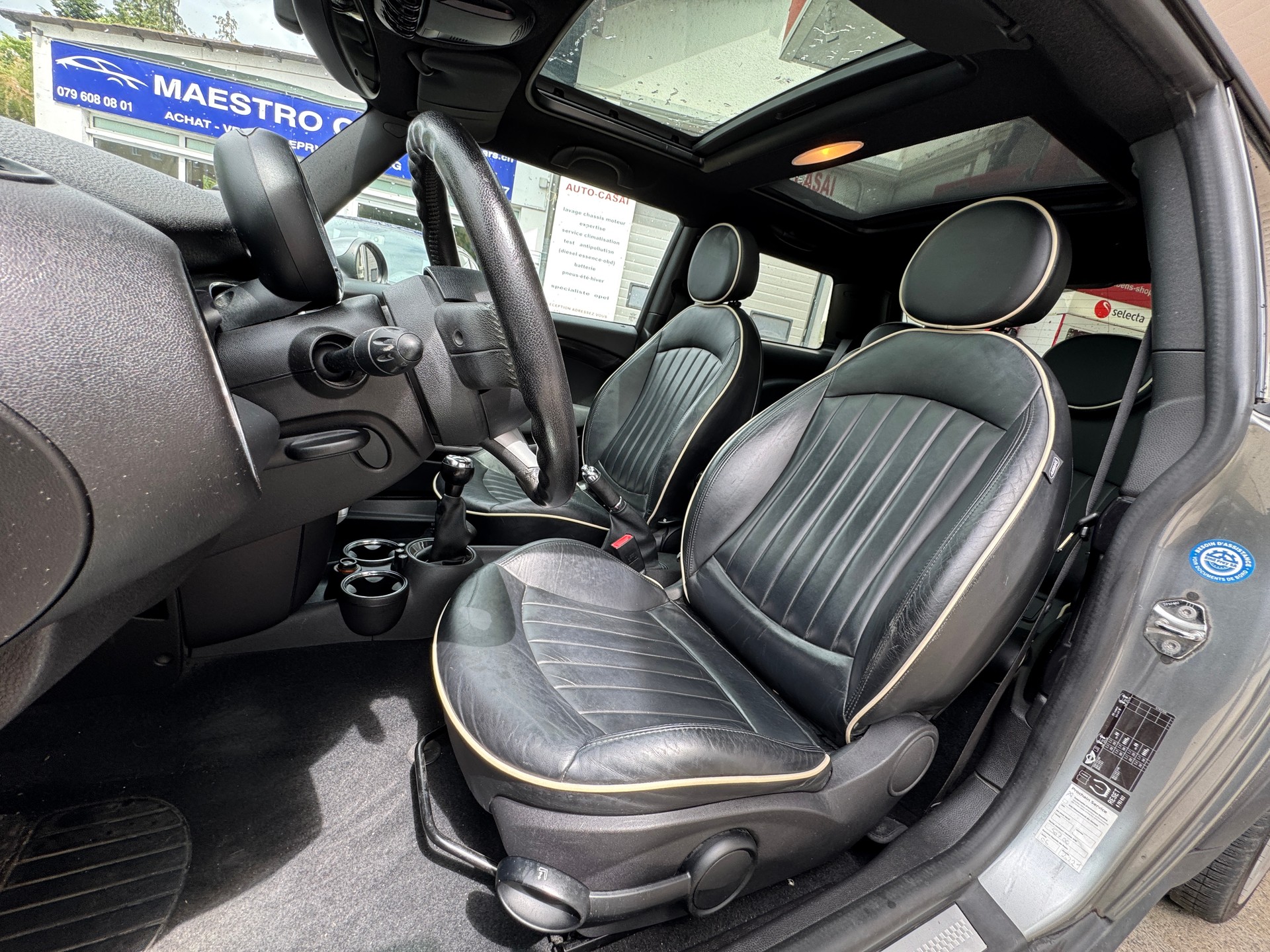 MINI Cooper S-image-6