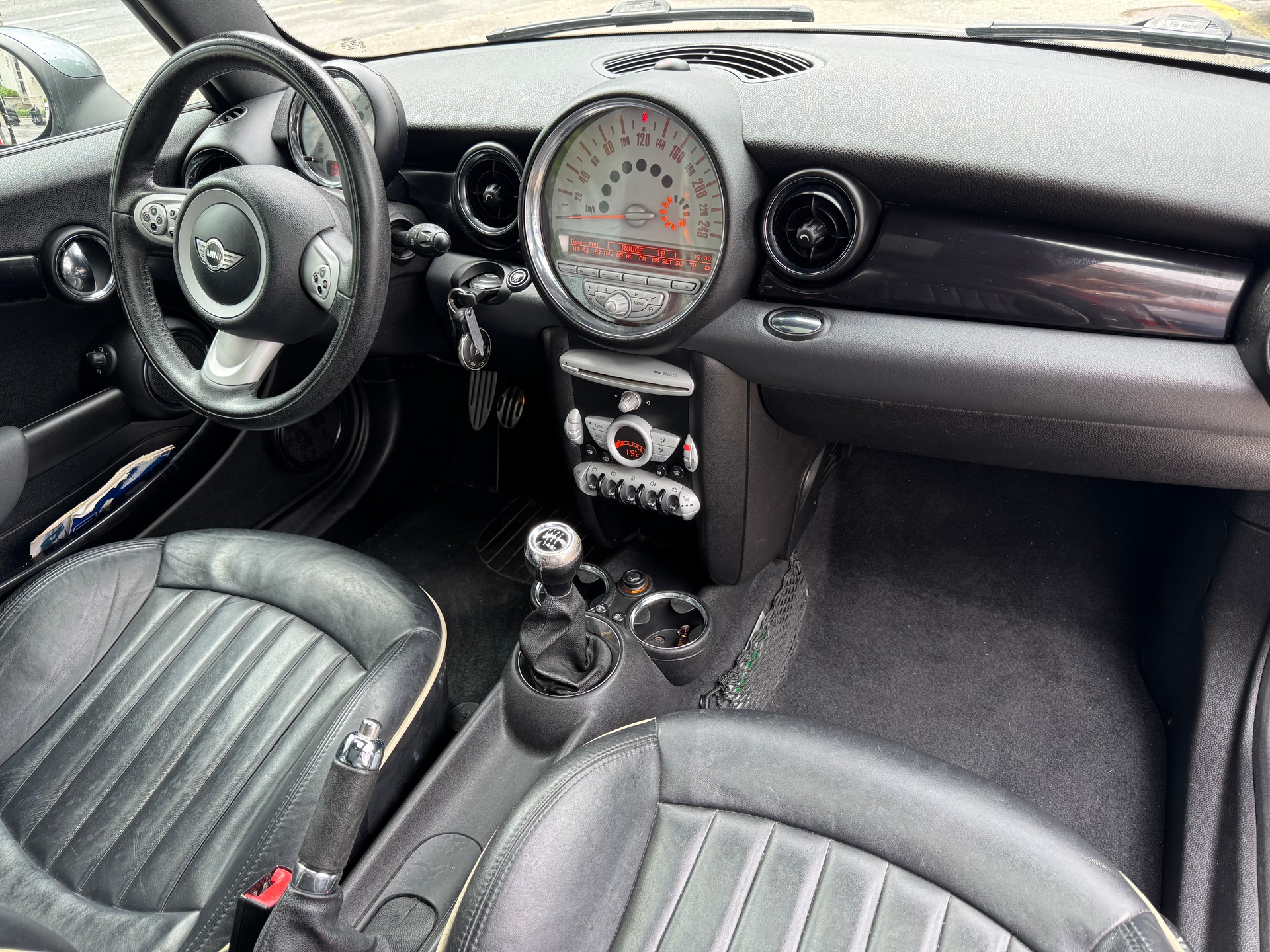 MINI Cooper S-image-10