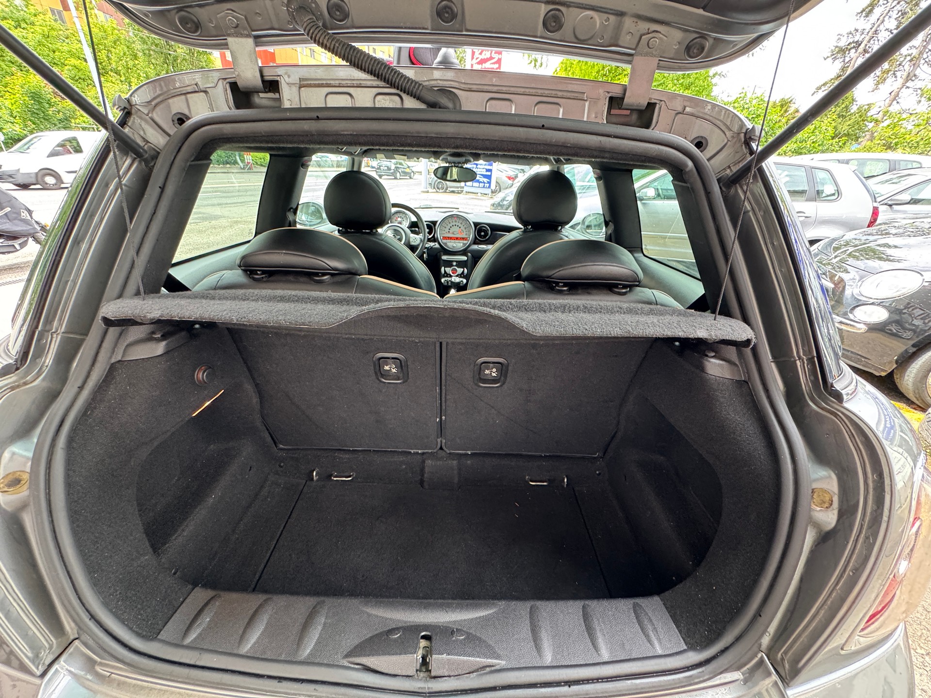 MINI Cooper S-image-11