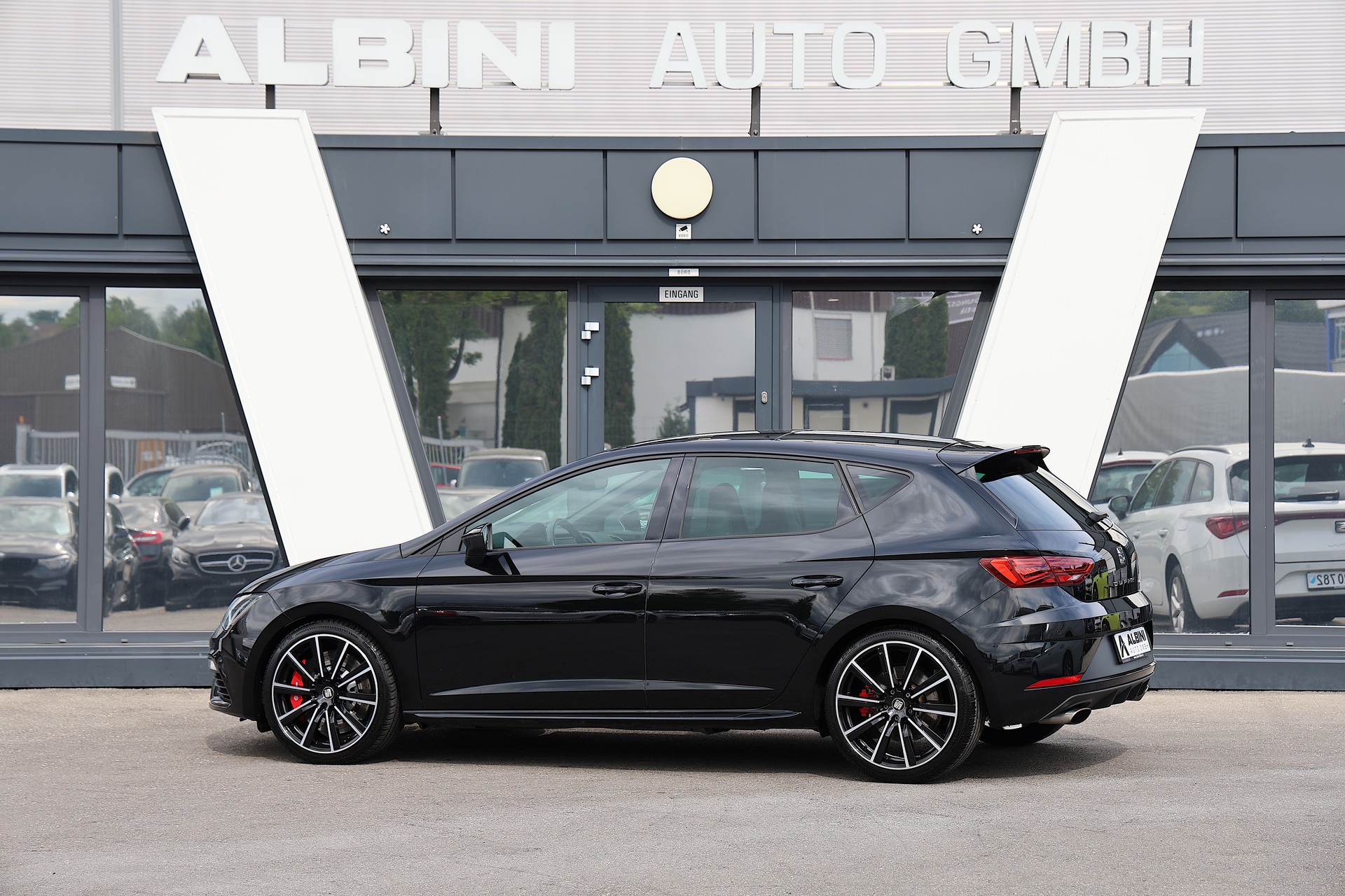 SEAT Leon 2.0 TSI Cupra 300 DSG-image-3