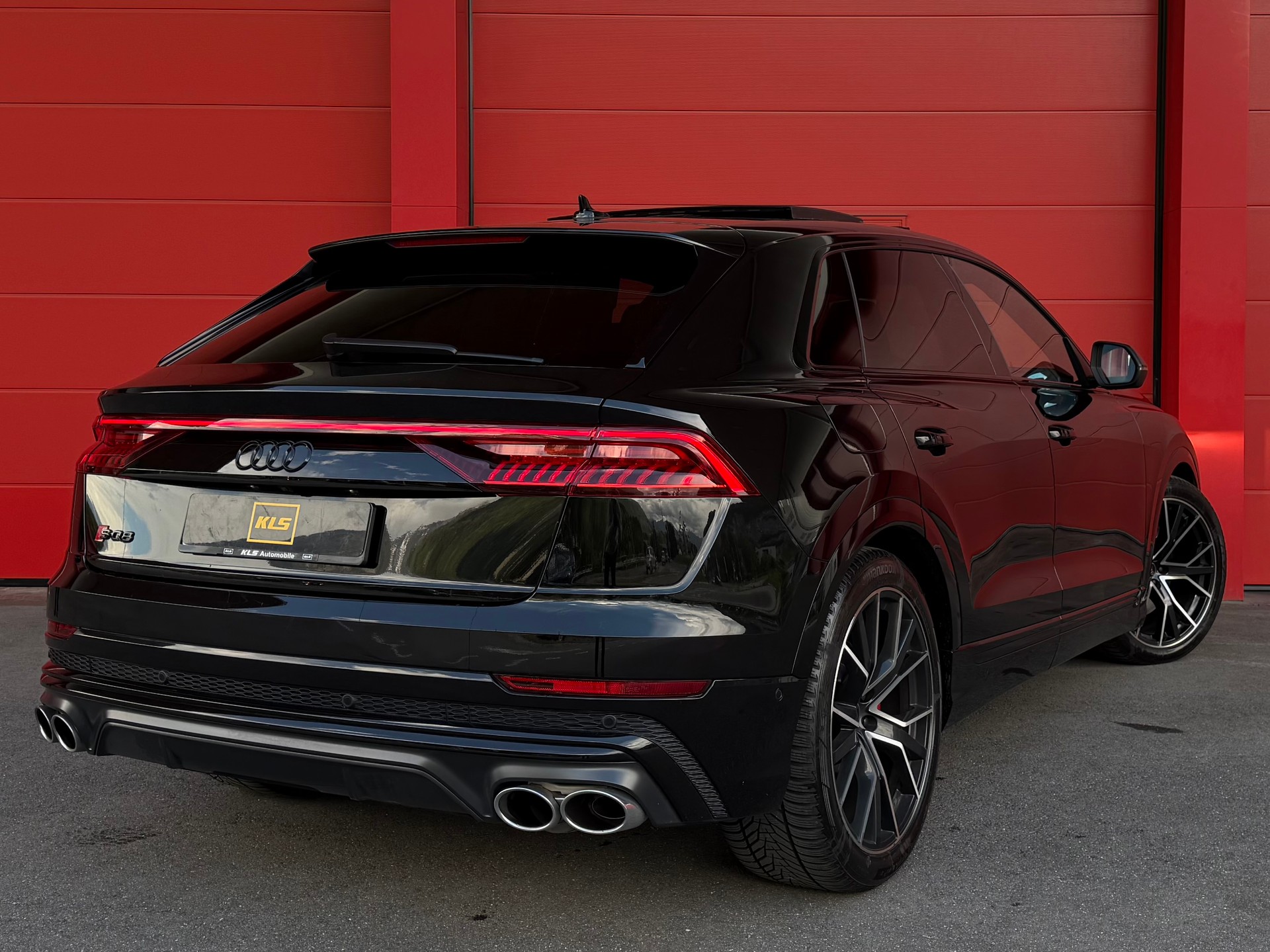 AUDI SQ8 TFSI quattro tiptronic-image-3