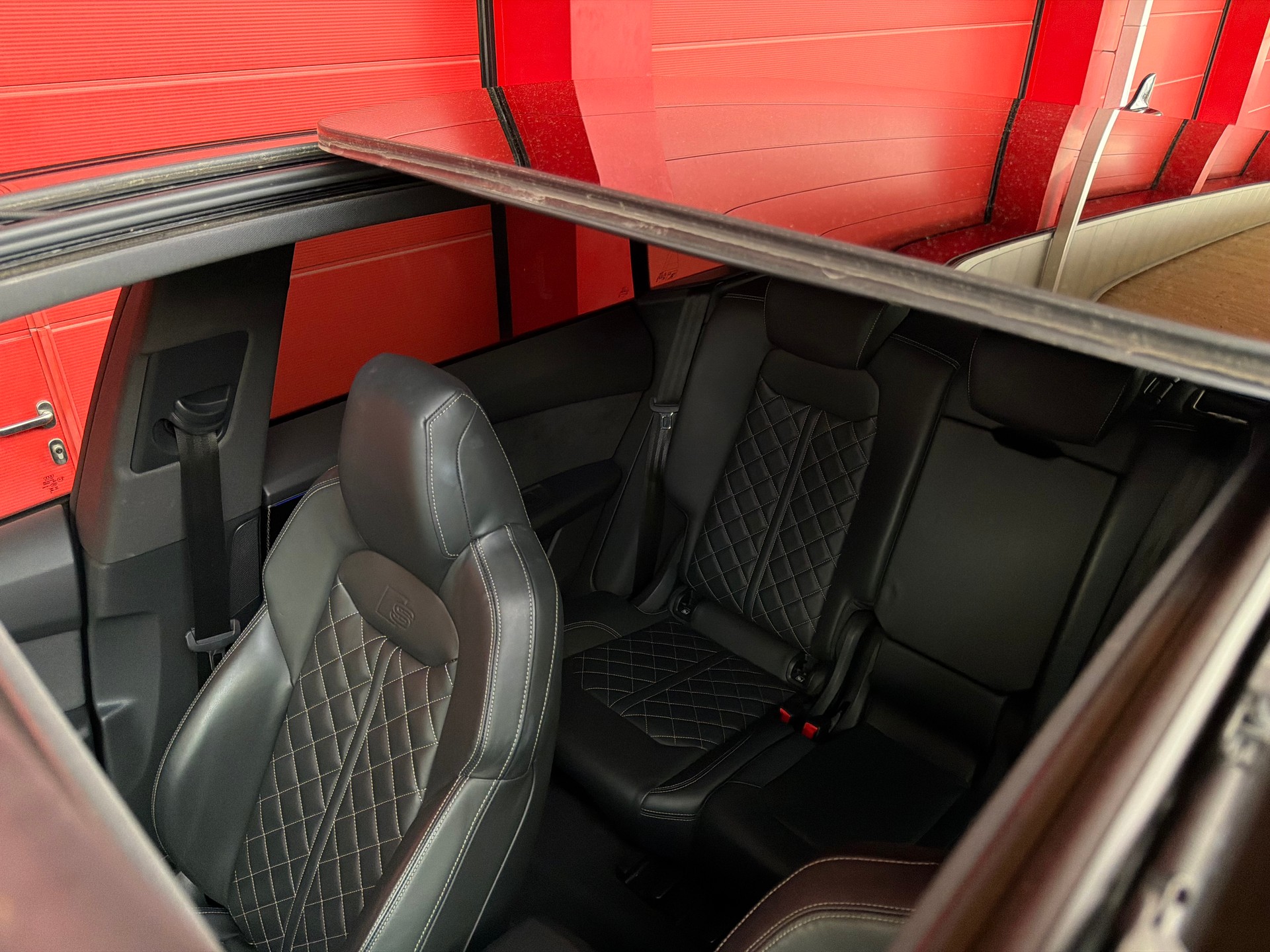 AUDI SQ8 TFSI quattro tiptronic-image-6